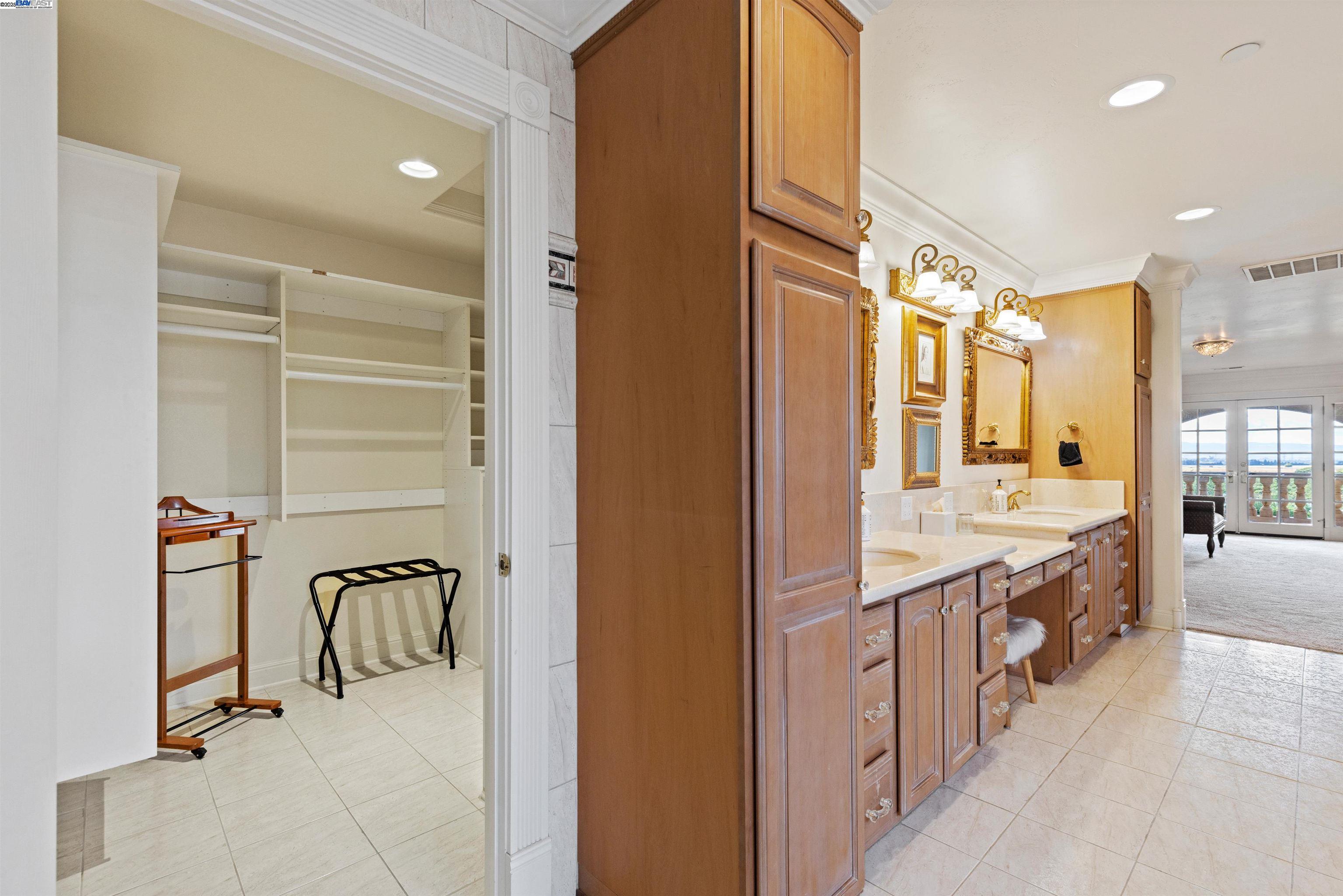4224 Greenville Rd, Livermore, California 94550, 4 Bedrooms Bedrooms, 10 Rooms Rooms,2 BathroomsBathrooms,Residential,For Sale,4224 Greenville Rd,41098691