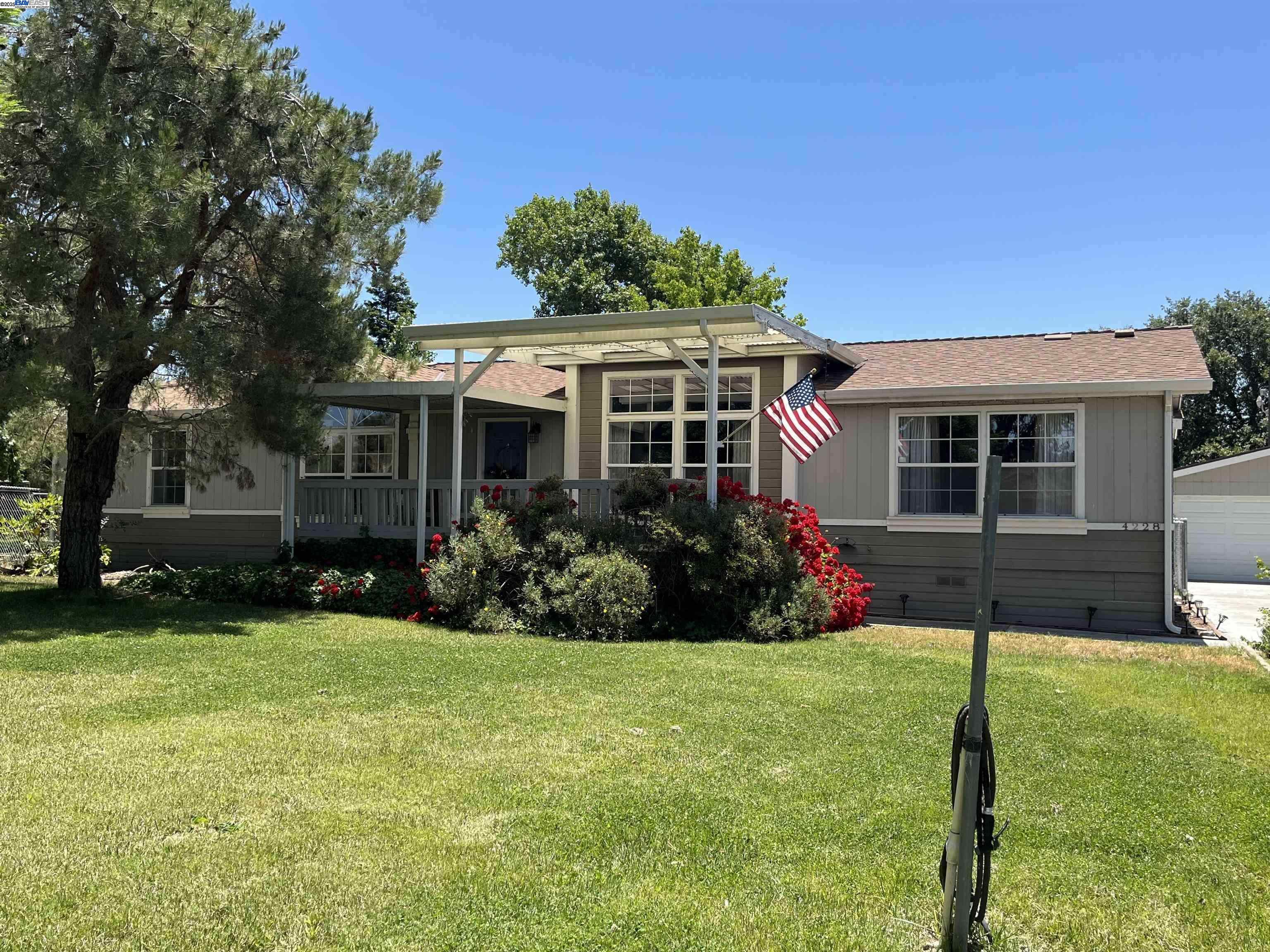 4224 Greenville Rd, Livermore, California 94550, 4 Bedrooms Bedrooms, 10 Rooms Rooms,2 BathroomsBathrooms,Residential,For Sale,4224 Greenville Rd,41098691