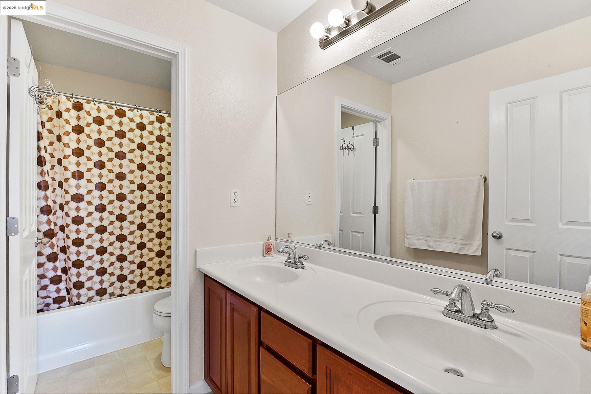 115 Tennyson Ct, Discovery Bay, California 94505, 5 Bedrooms Bedrooms, 10 Rooms Rooms,3 BathroomsBathrooms,Residential,For Sale,115 Tennyson Ct,41098692