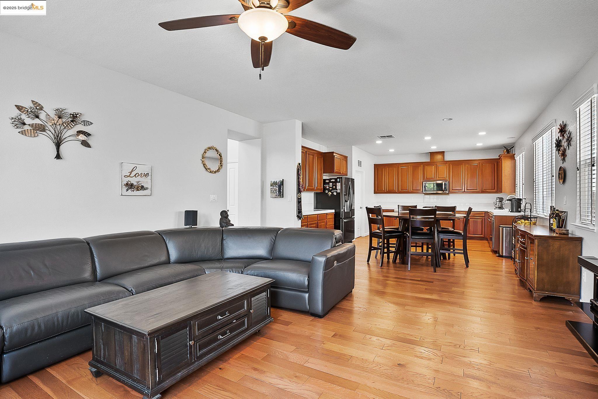 115 Tennyson Ct, Discovery Bay, California 94505, 5 Bedrooms Bedrooms, 10 Rooms Rooms,3 BathroomsBathrooms,Residential,For Sale,115 Tennyson Ct,41098692