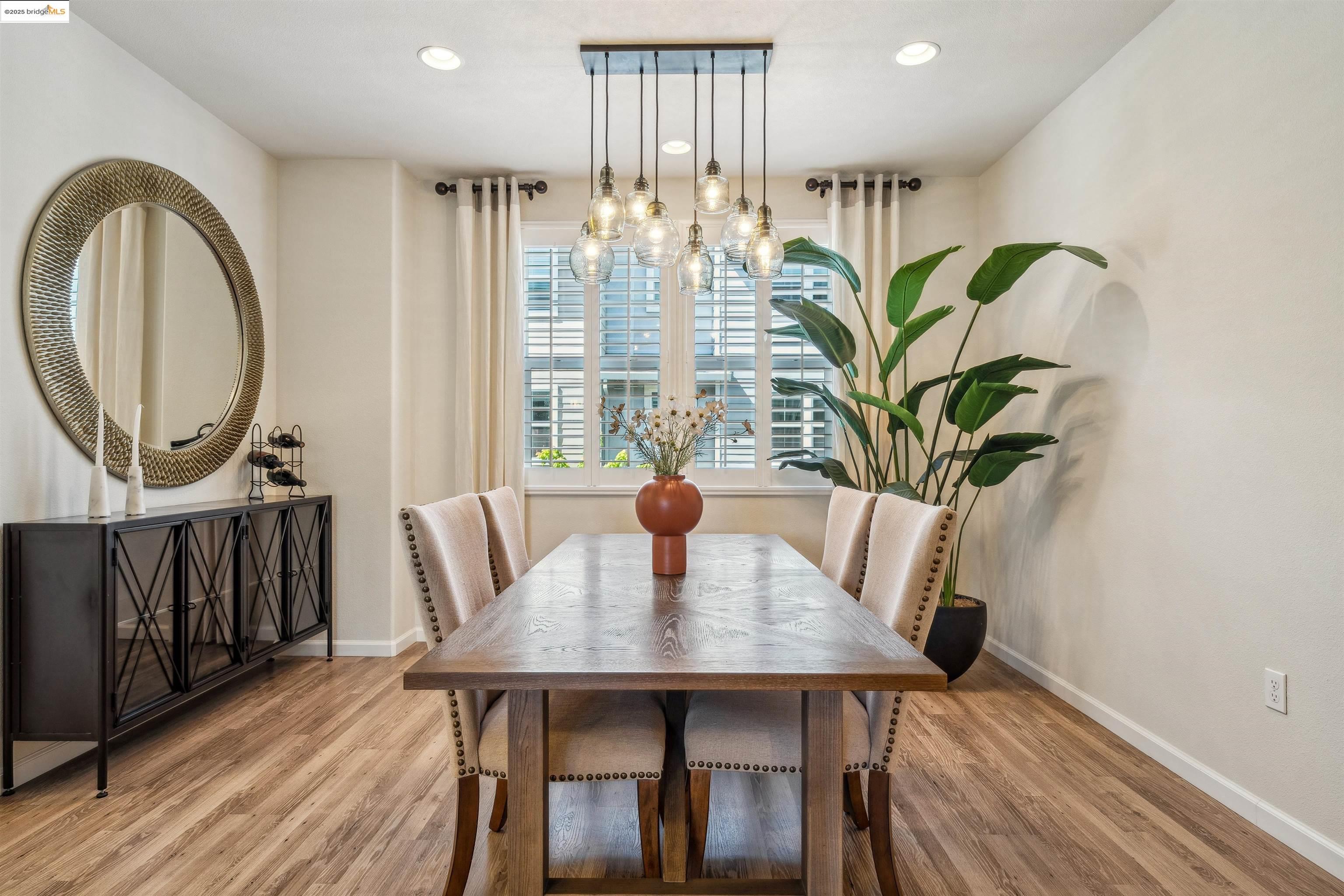 Detail Gallery Image 17 of 60 For 1004 Maritime Way, Richmond,  CA 94804 - 3 Beds | 3/1 Baths