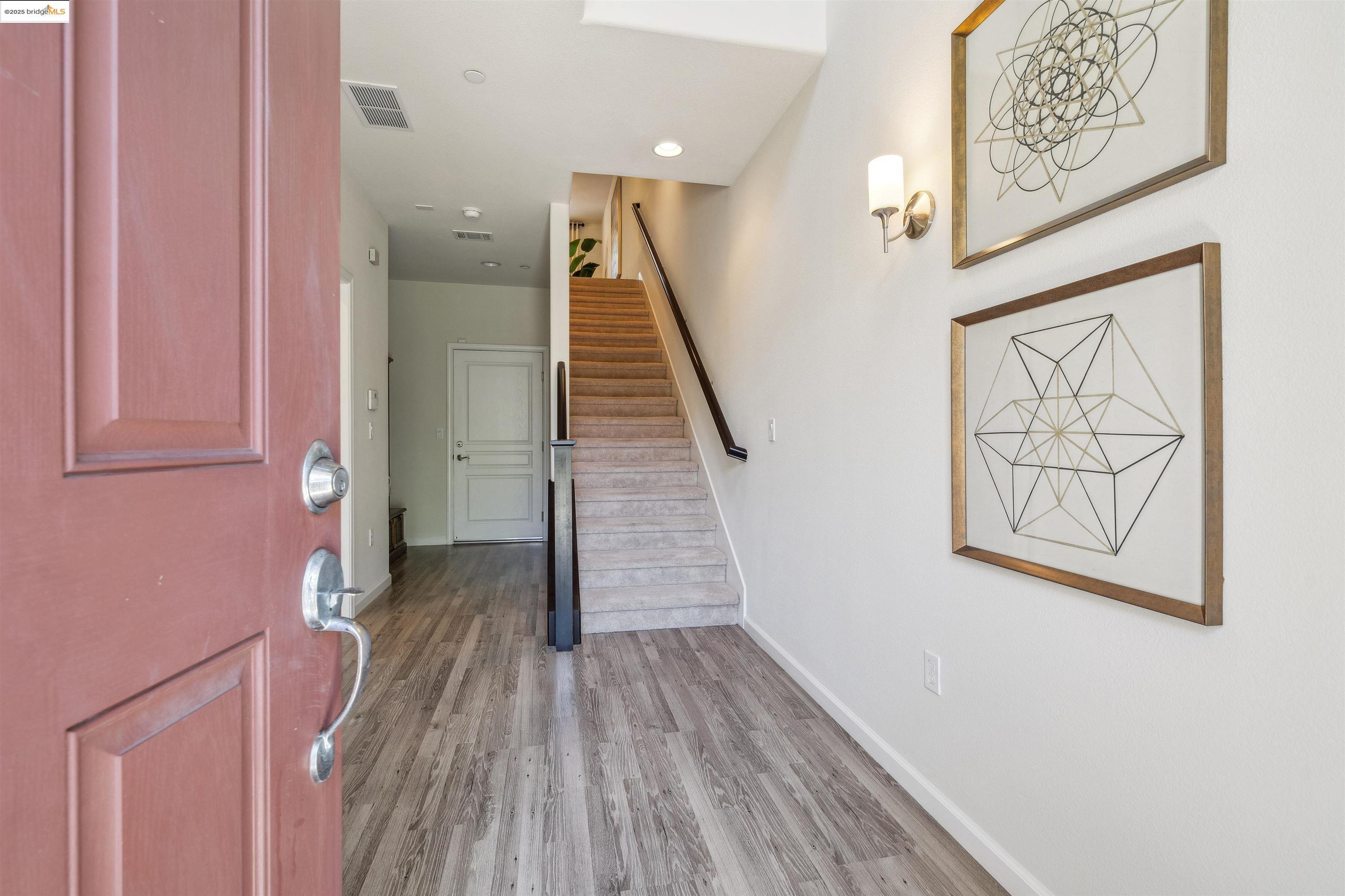 Detail Gallery Image 3 of 60 For 1004 Maritime Way, Richmond,  CA 94804 - 3 Beds | 3/1 Baths