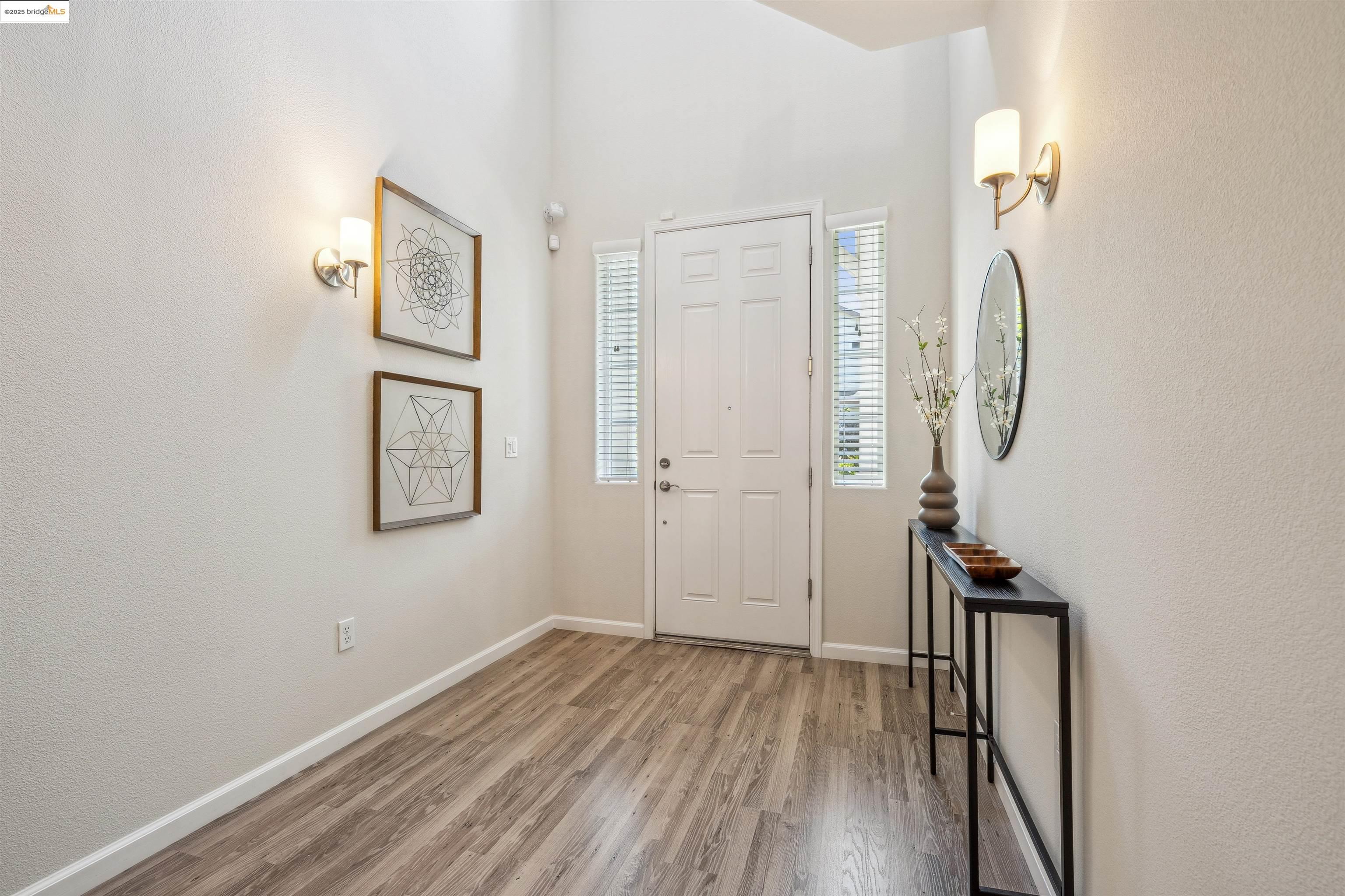 Detail Gallery Image 5 of 60 For 1004 Maritime Way, Richmond,  CA 94804 - 3 Beds | 3/1 Baths