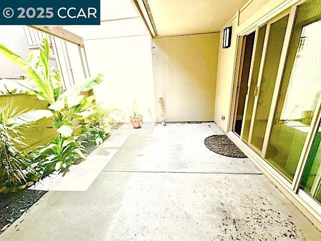 Detail Gallery Image 19 of 42 For 1305 Webster St #C102,  Alameda,  CA 94501 - 1 Beds | 1 Baths