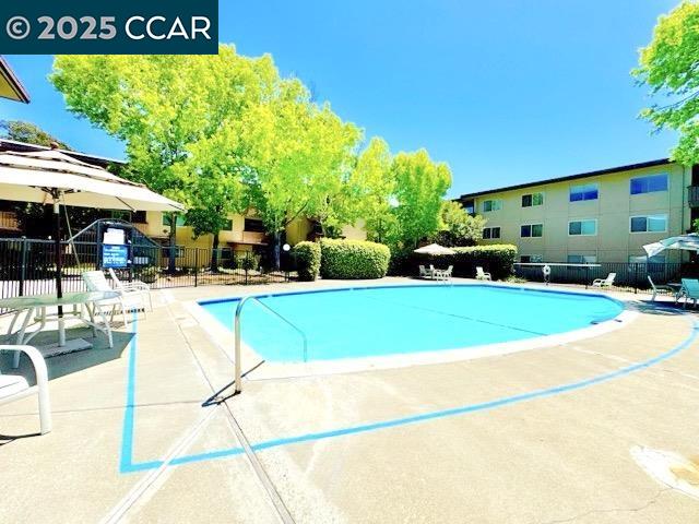 Detail Gallery Image 26 of 42 For 1305 Webster St #C102,  Alameda,  CA 94501 - 1 Beds | 1 Baths