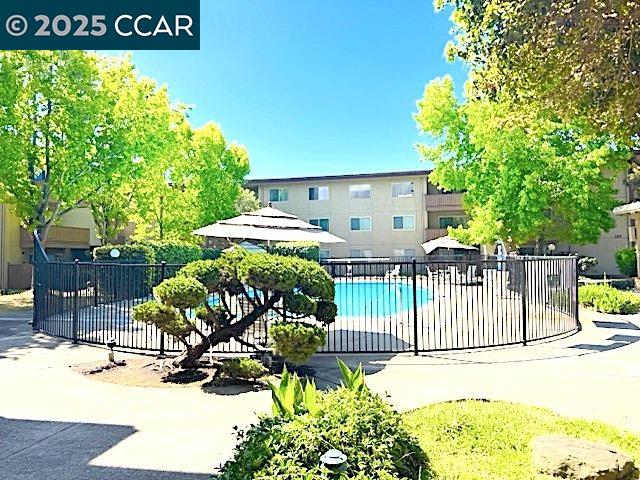 Detail Gallery Image 27 of 42 For 1305 Webster St #C102,  Alameda,  CA 94501 - 1 Beds | 1 Baths