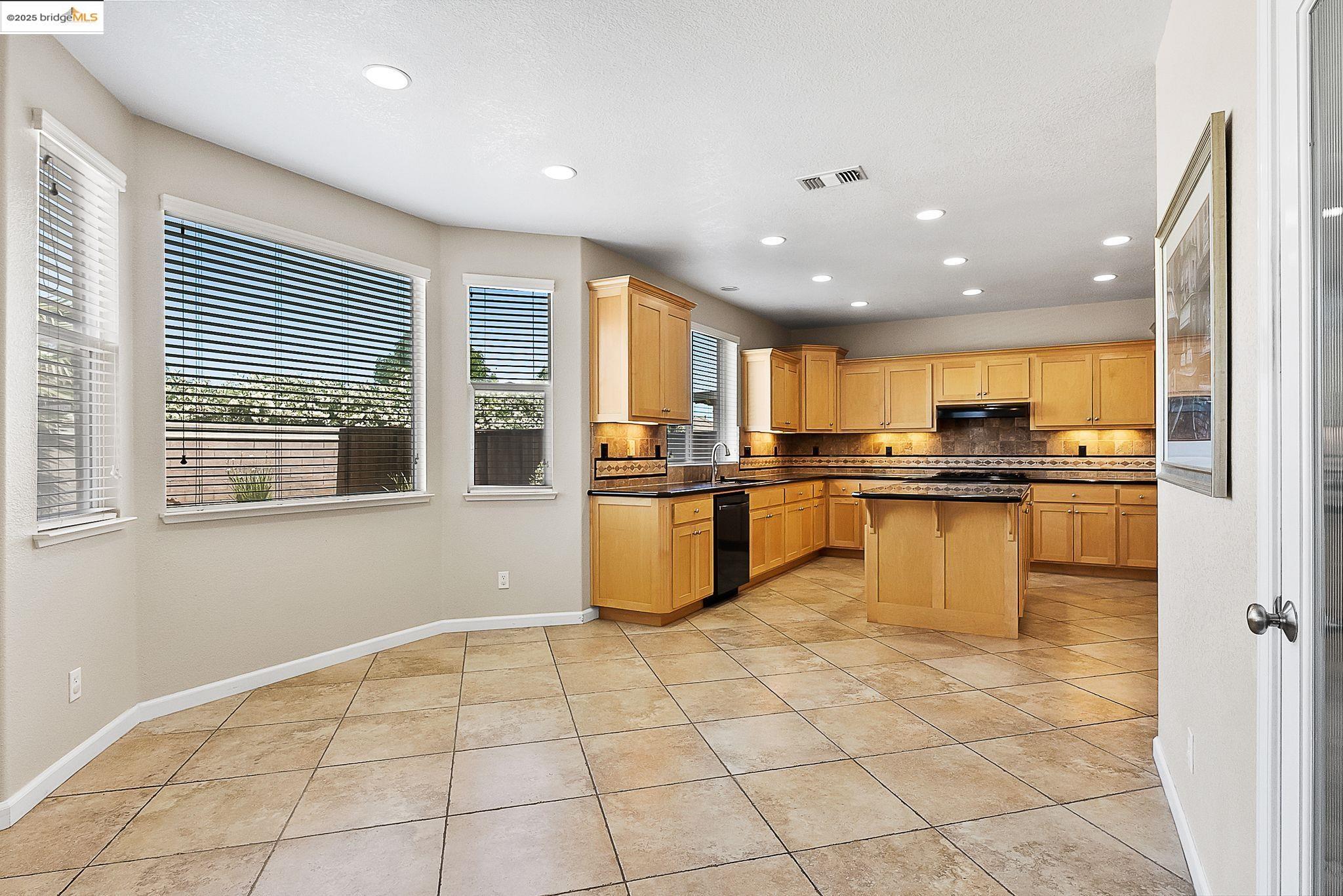 906 Natoma Ct, Discovery Bay, California 94505, 4 Bedrooms Bedrooms, 12 Rooms Rooms,4 BathroomsBathrooms,Residential,For Sale,906 Natoma Ct,41098697