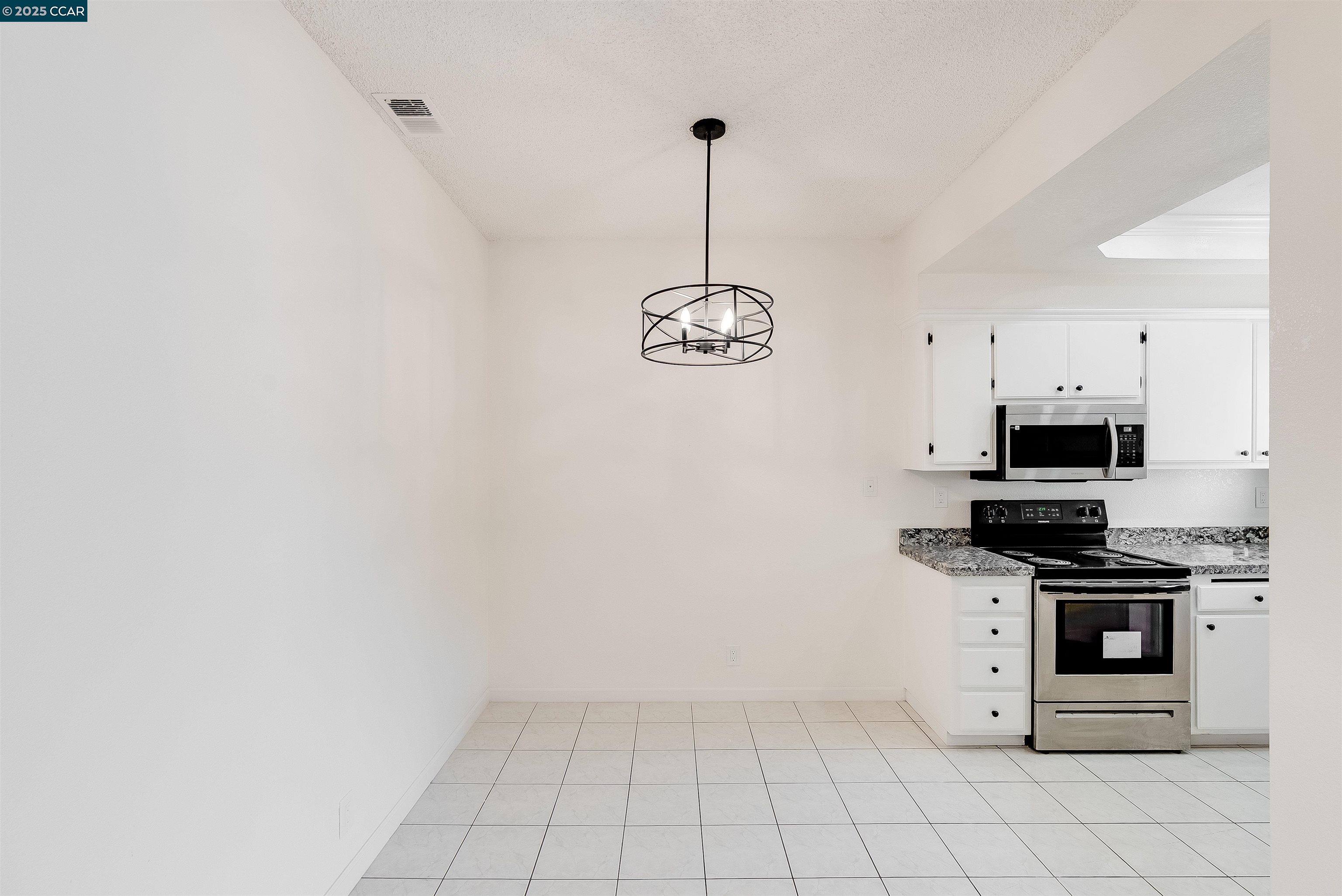 3058 Flint St # 40, Union City, California 94587, 2 Bedrooms Bedrooms, 4 Rooms Rooms,2 BathroomsBathrooms,Residential,For Sale,3058 Flint St # 40,41098698