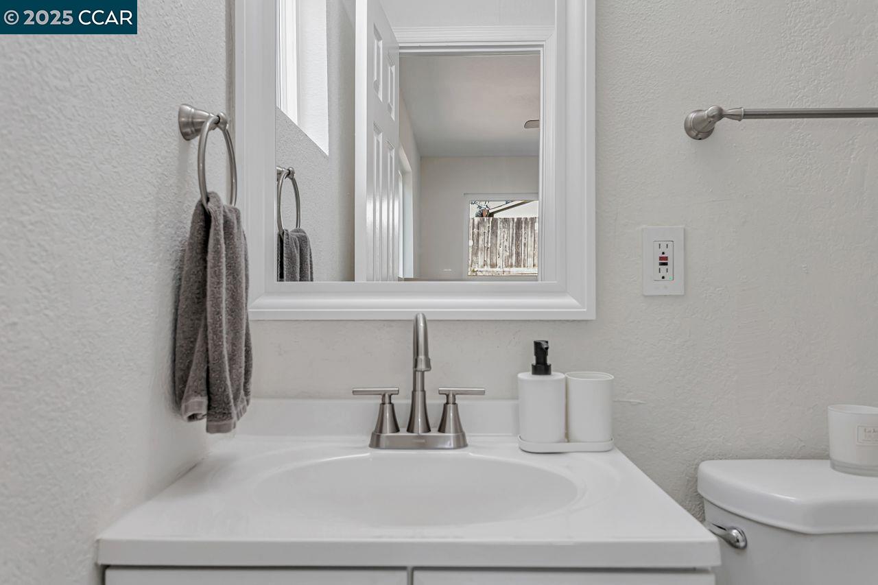 Detail Gallery Image 13 of 26 For 168 Simonton St, Vallejo,  CA 94589 - 3 Beds | 2 Baths