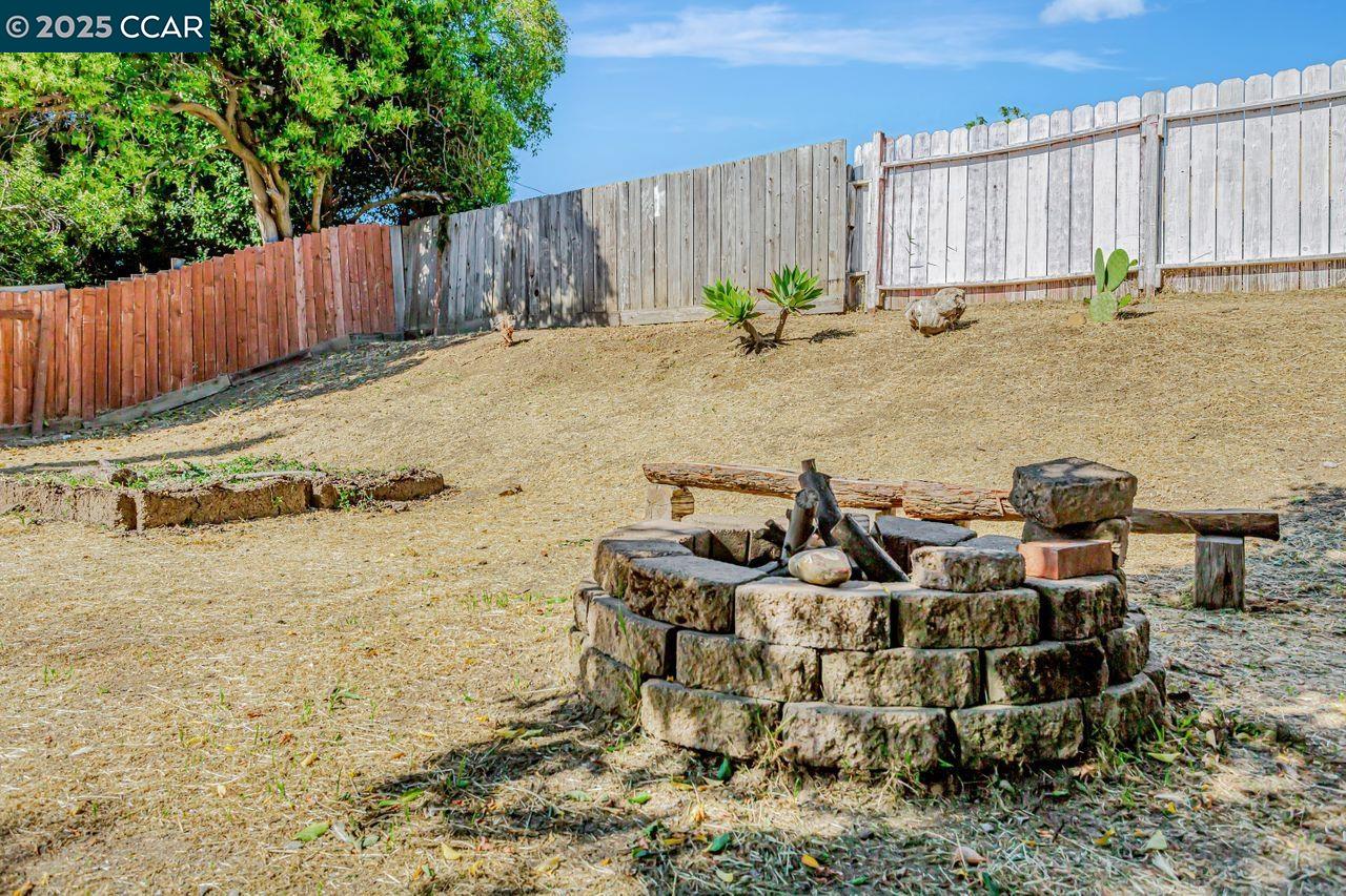 Detail Gallery Image 23 of 26 For 168 Simonton St, Vallejo,  CA 94589 - 3 Beds | 2 Baths