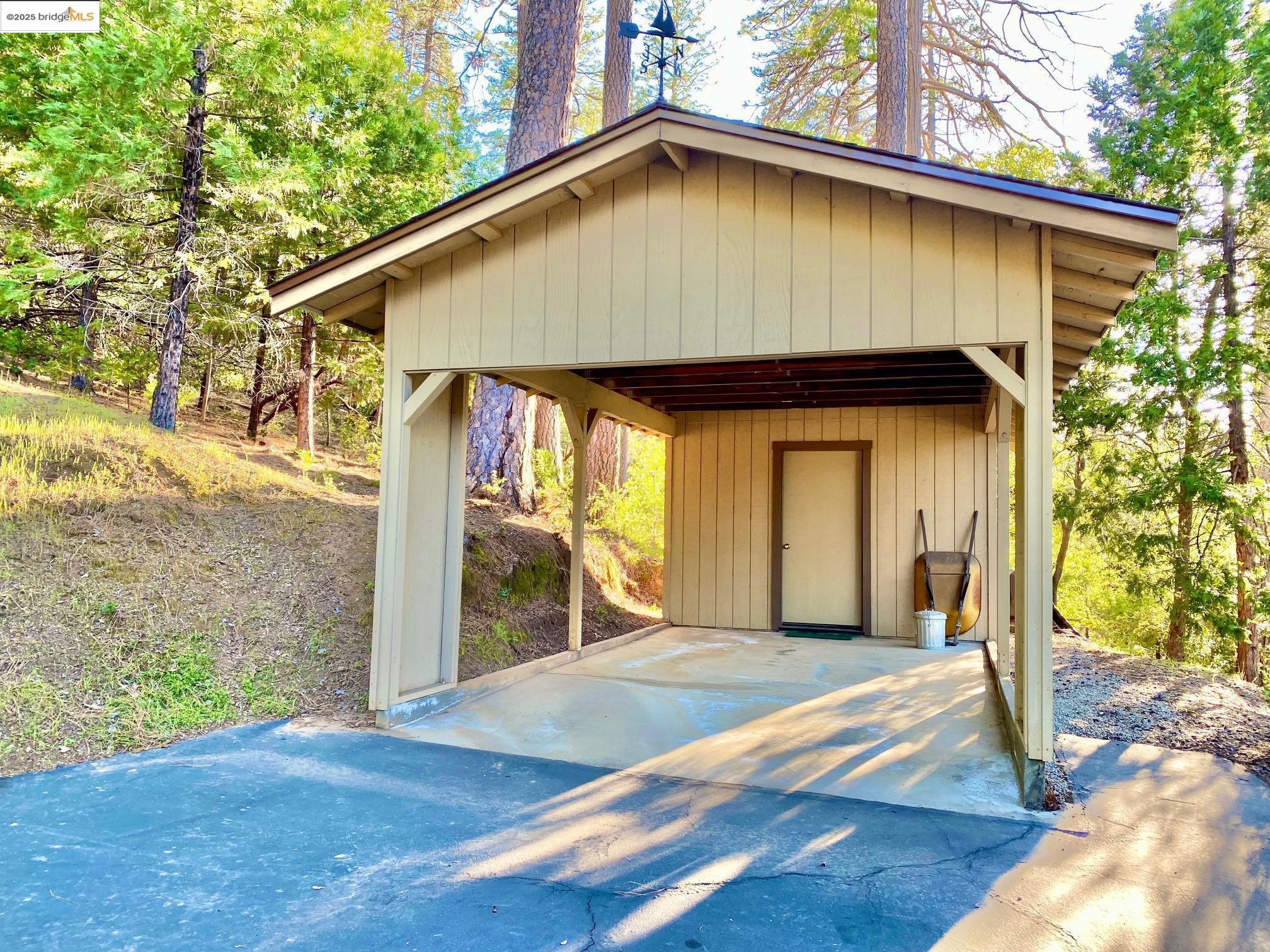 Detail Gallery Image 15 of 50 For 12103 Hillhurst Circle, Groveland,  CA 95321-9321 - 2 Beds | 2 Baths