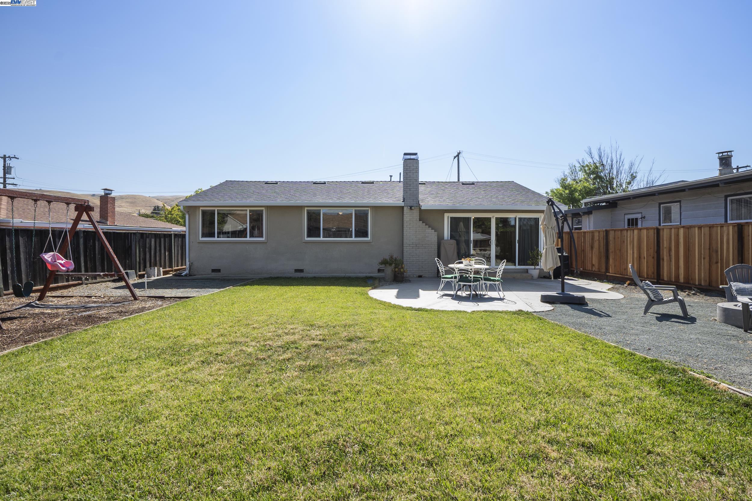 Detail Gallery Image 25 of 26 For 88 Ganton Ct, Hayward,  CA 94544 - 3 Beds | 2 Baths