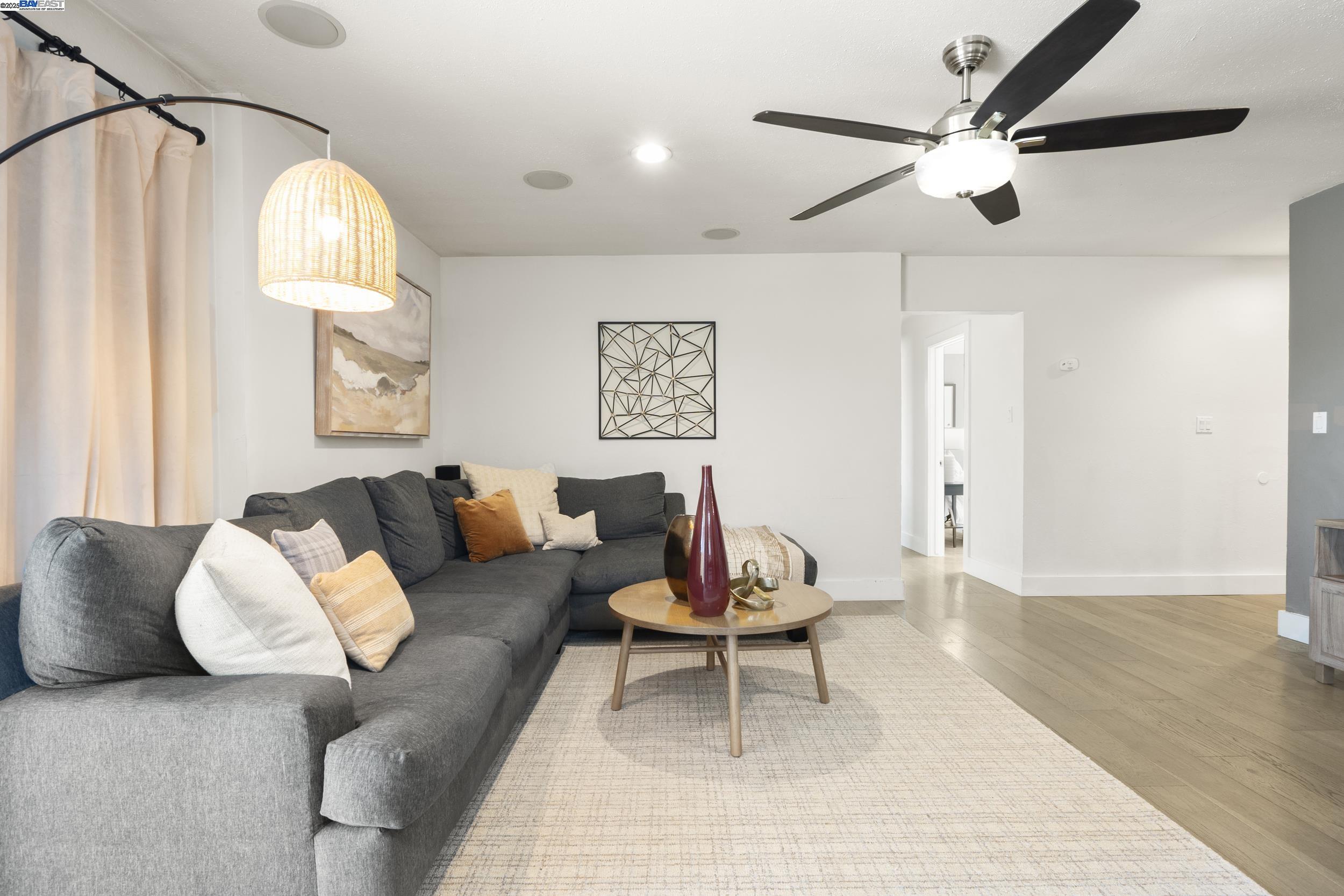 Detail Gallery Image 6 of 26 For 88 Ganton Ct, Hayward,  CA 94544 - 3 Beds | 2 Baths