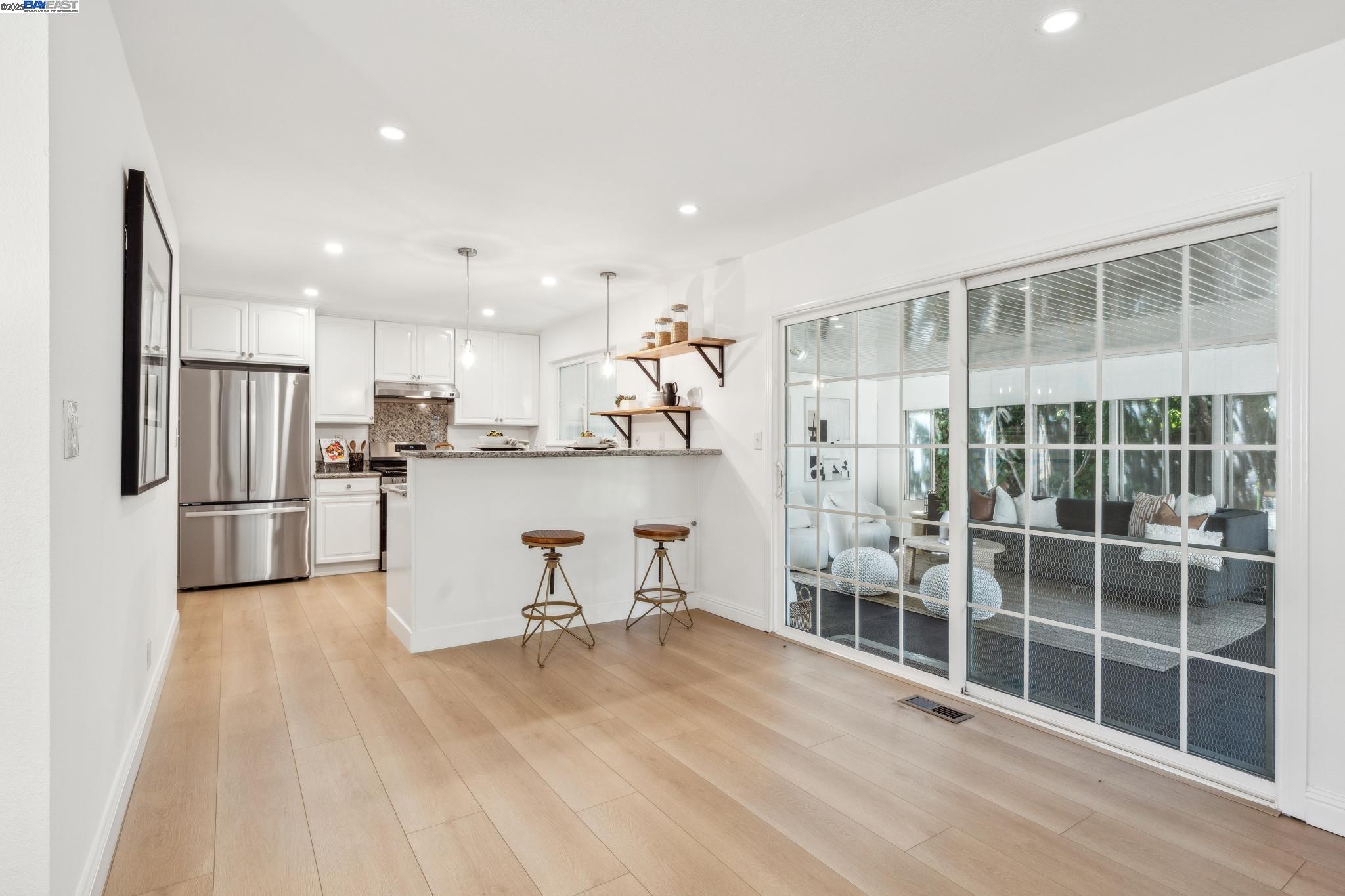 Detail Gallery Image 17 of 44 For 7690 Canterbury Ln, Dublin,  CA 94568 - 3 Beds | 2 Baths