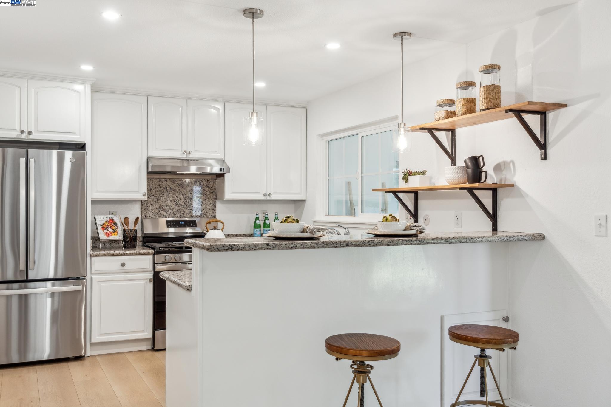 Detail Gallery Image 18 of 44 For 7690 Canterbury Ln, Dublin,  CA 94568 - 3 Beds | 2 Baths