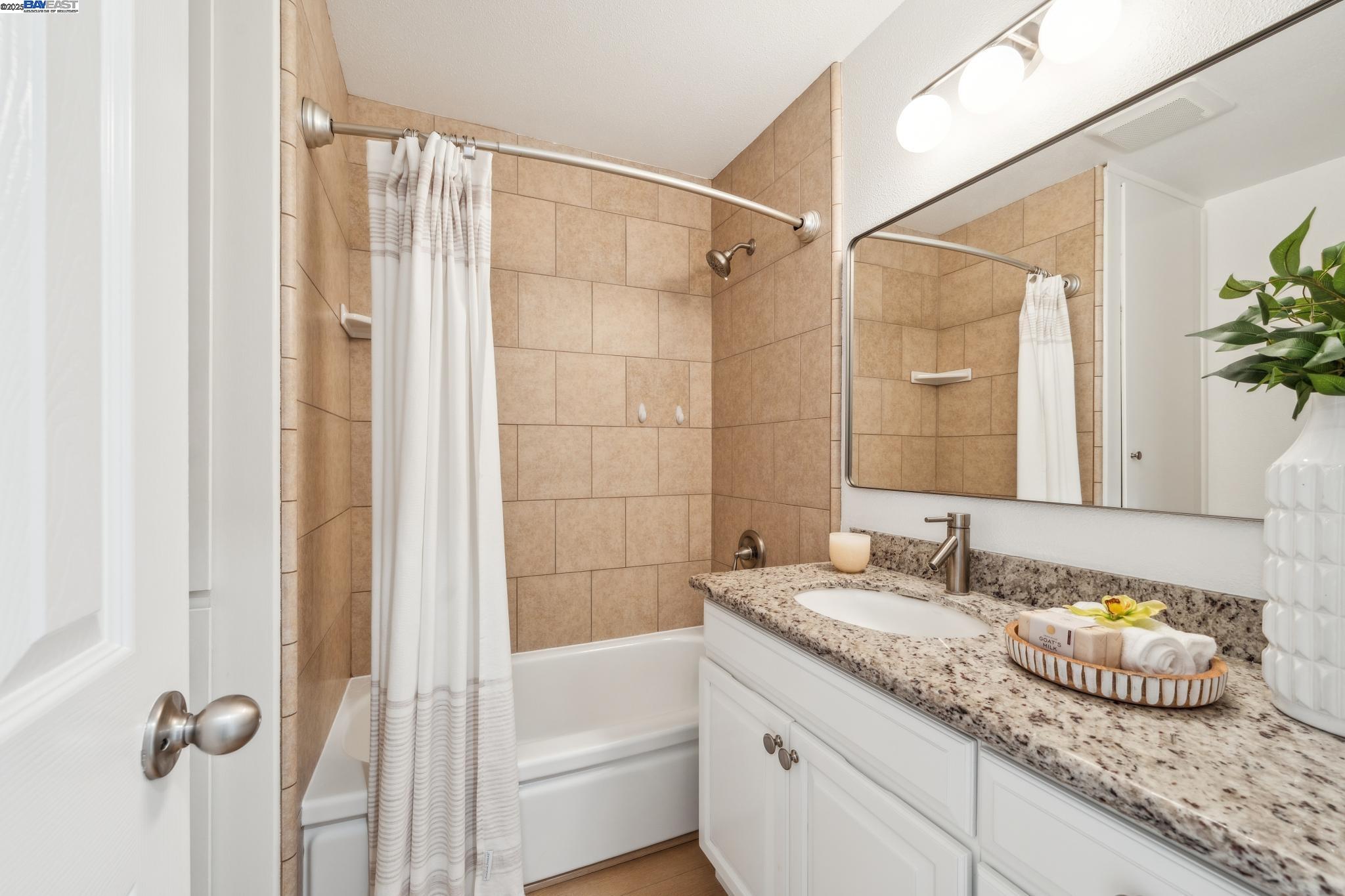 Detail Gallery Image 24 of 44 For 7690 Canterbury Ln, Dublin,  CA 94568 - 3 Beds | 2 Baths