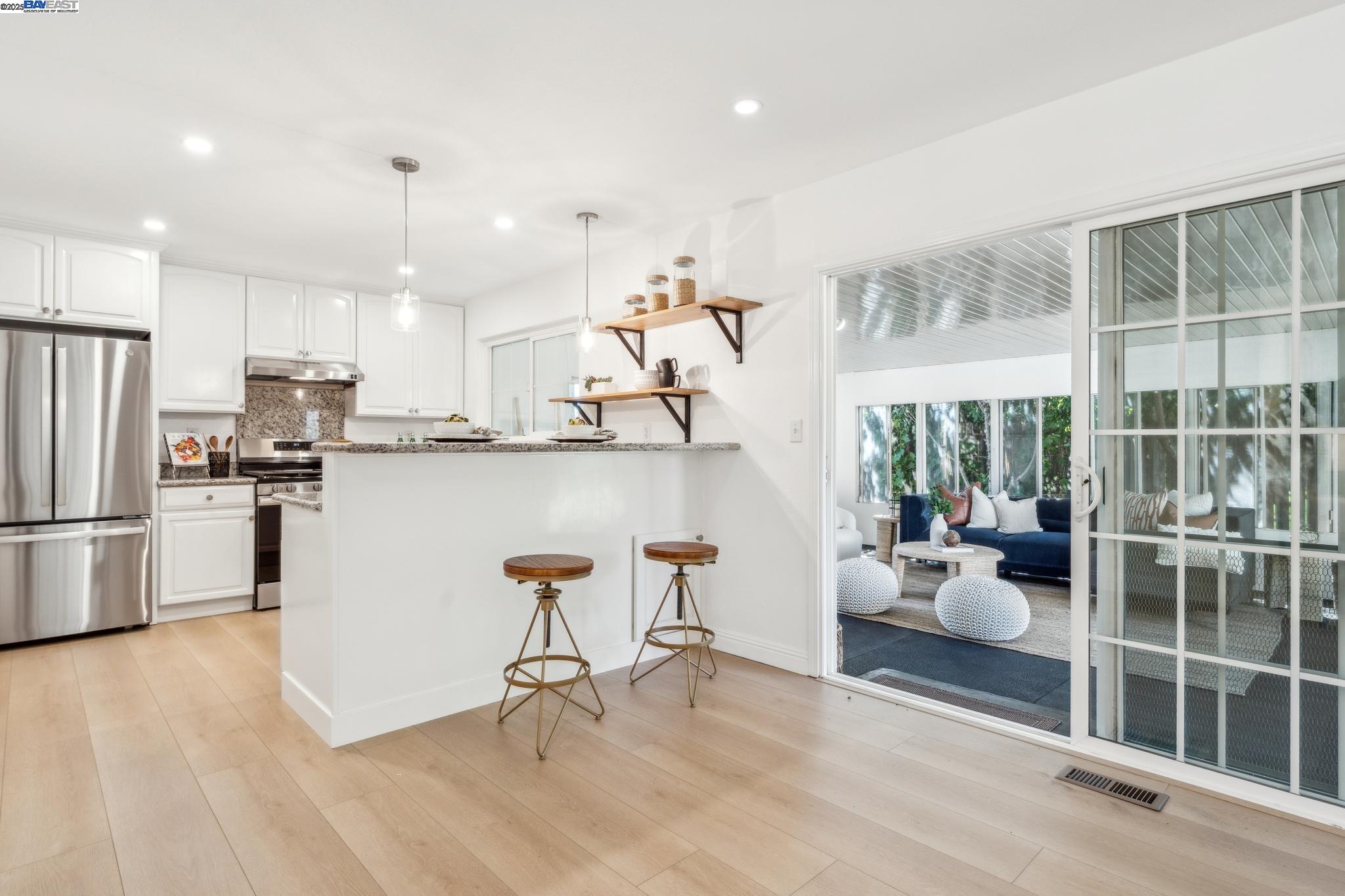 Detail Gallery Image 33 of 44 For 7690 Canterbury Ln, Dublin,  CA 94568 - 3 Beds | 2 Baths