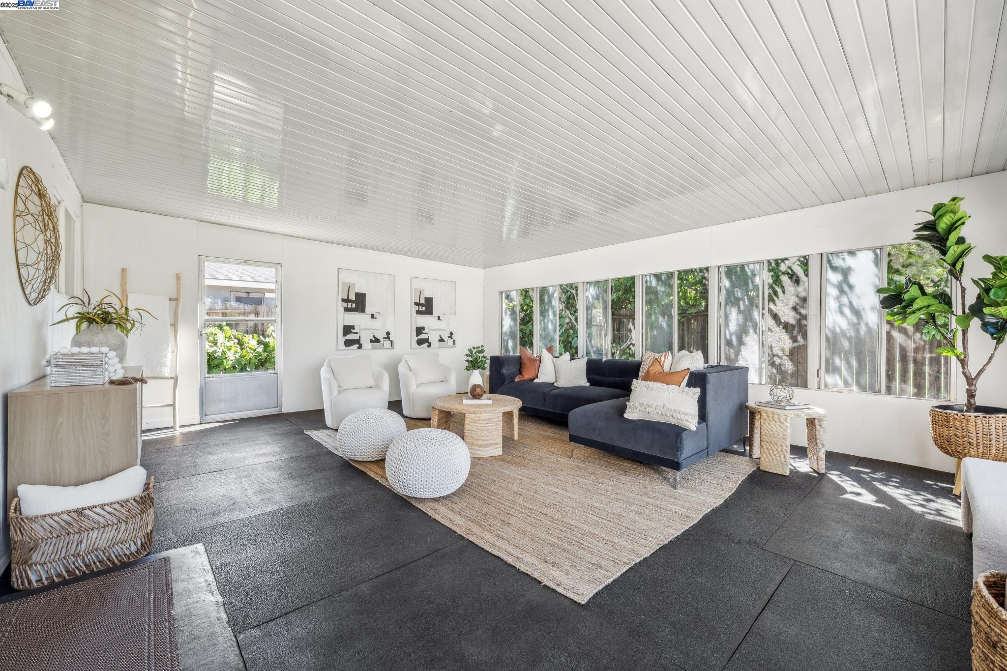 Detail Gallery Image 34 of 44 For 7690 Canterbury Ln, Dublin,  CA 94568 - 3 Beds | 2 Baths