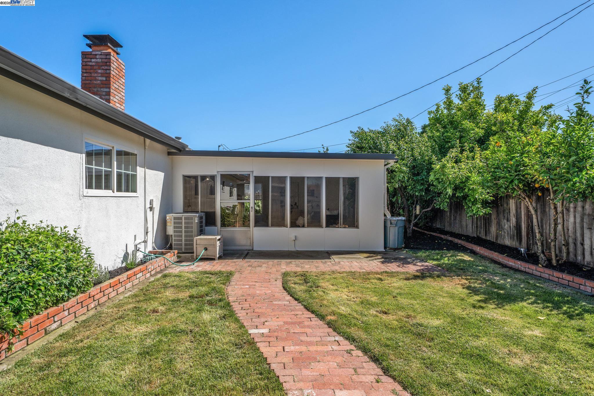 Detail Gallery Image 41 of 44 For 7690 Canterbury Ln, Dublin,  CA 94568 - 3 Beds | 2 Baths