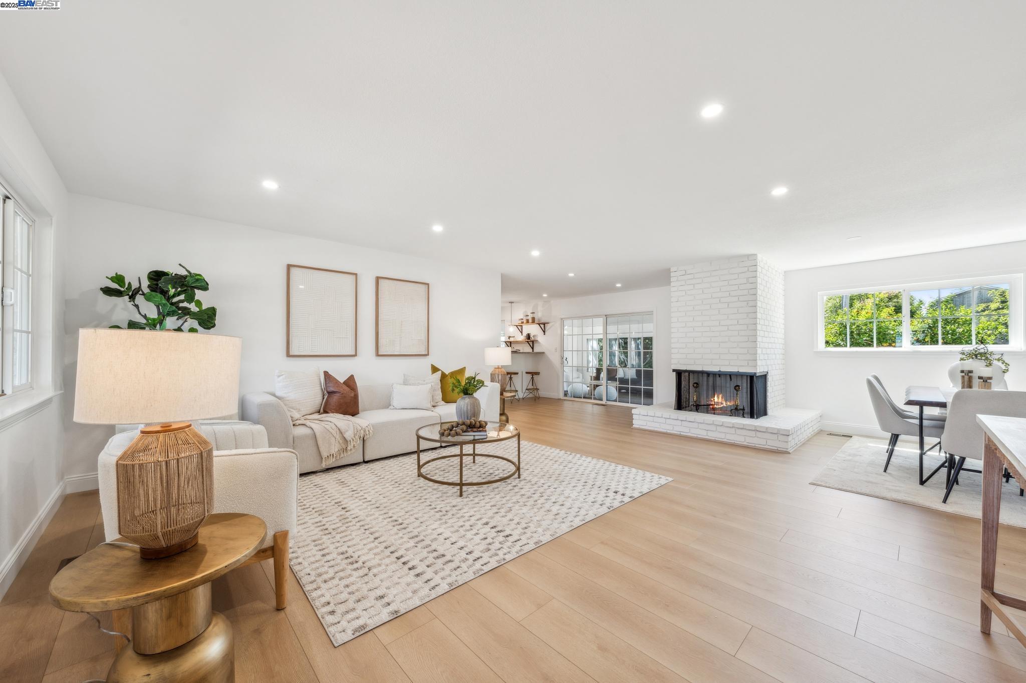 Detail Gallery Image 6 of 44 For 7690 Canterbury Ln, Dublin,  CA 94568 - 3 Beds | 2 Baths