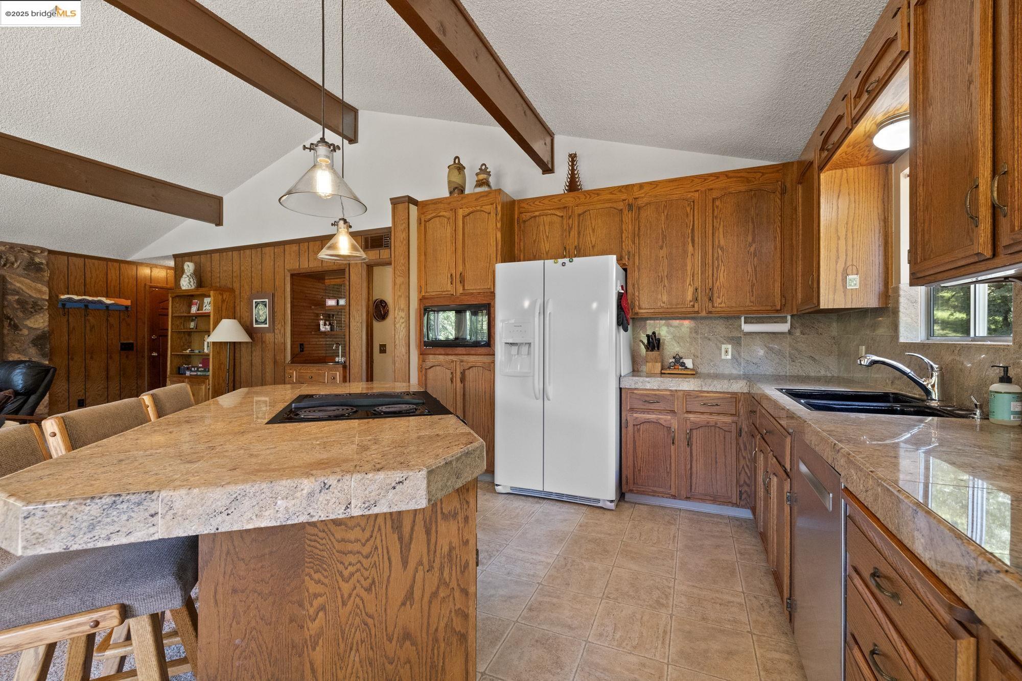 20810 Crescent Way, Groveland, California 95321, 3 Bedrooms Bedrooms, 5 Rooms Rooms,2 BathroomsBathrooms,Residential,For Sale,20810 Crescent Way,41098708