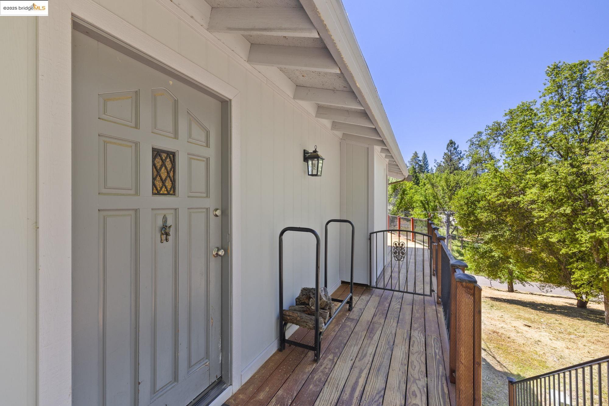 20810 Crescent Way, Groveland, California 95321, 3 Bedrooms Bedrooms, 5 Rooms Rooms,2 BathroomsBathrooms,Residential,For Sale,20810 Crescent Way,41098708