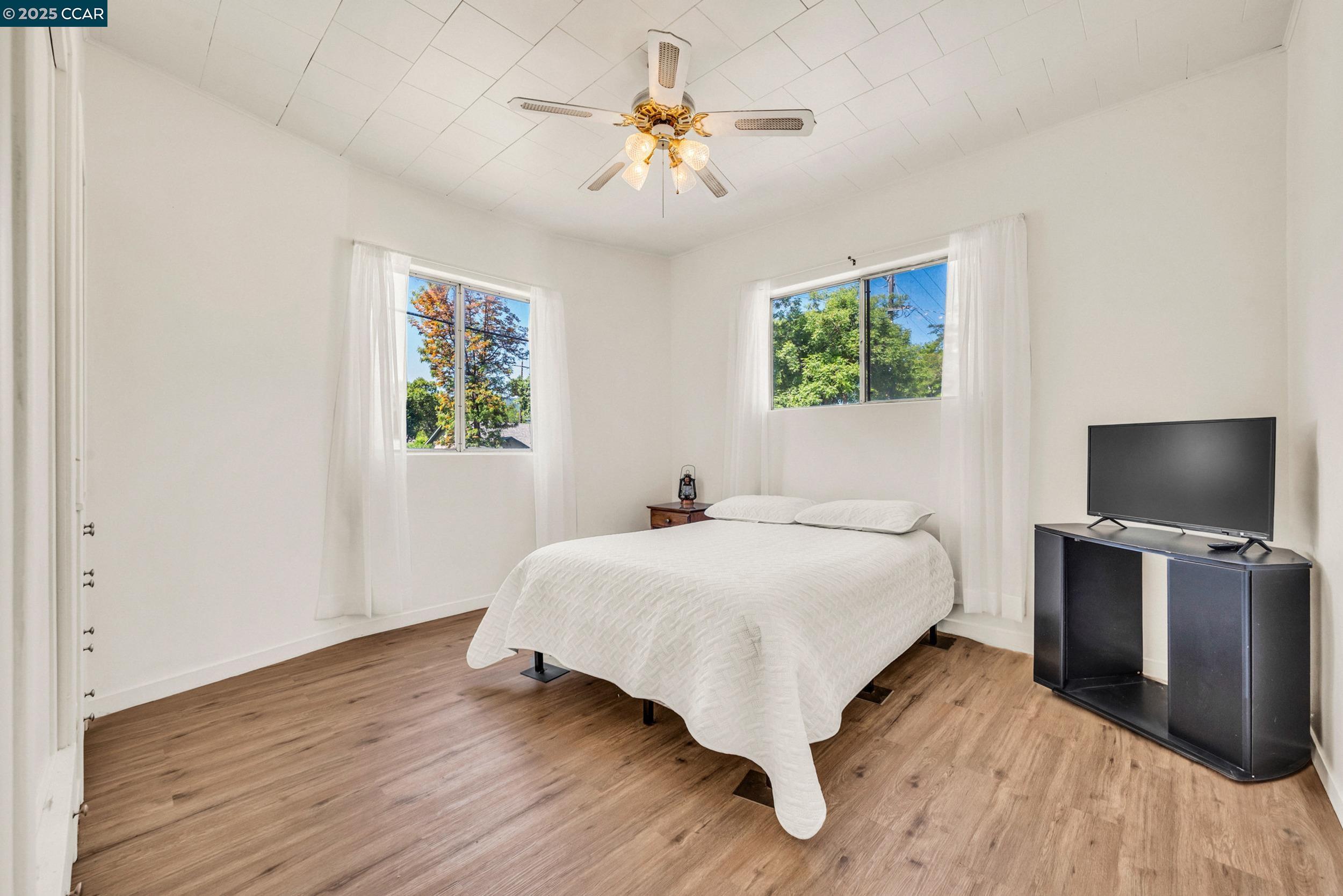 Detail Gallery Image 18 of 47 For 367 Rose Avenue, Pleasanton,  CA 94566 - 3 Beds | 2 Baths