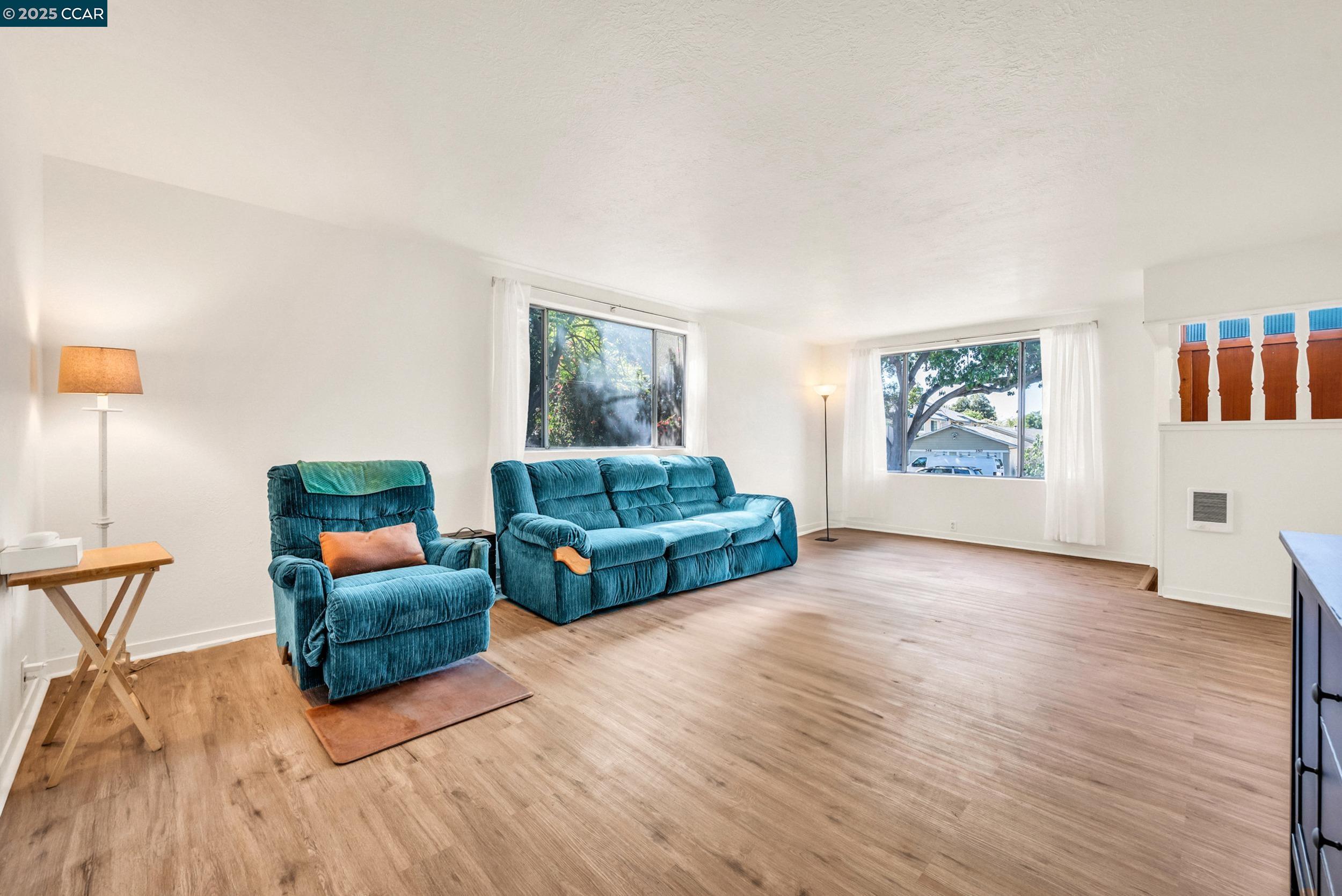 Detail Gallery Image 6 of 47 For 367 Rose Avenue, Pleasanton,  CA 94566 - 3 Beds | 2 Baths