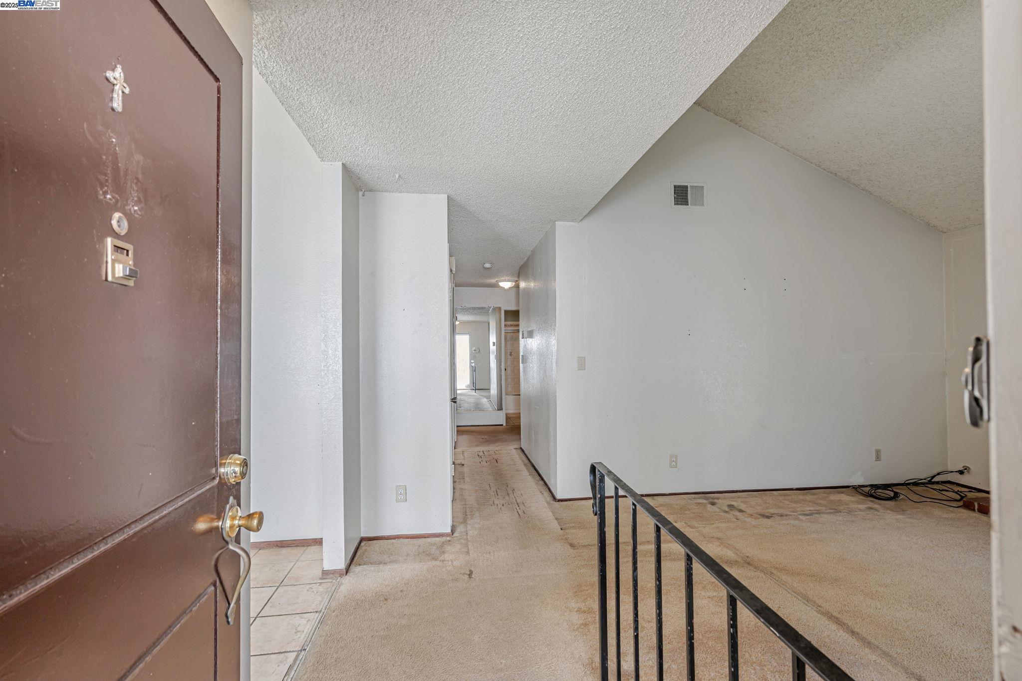 Detail Gallery Image 6 of 40 For 34981 Skylark Dr, Union City,  CA 94587 - 4 Beds | 2 Baths