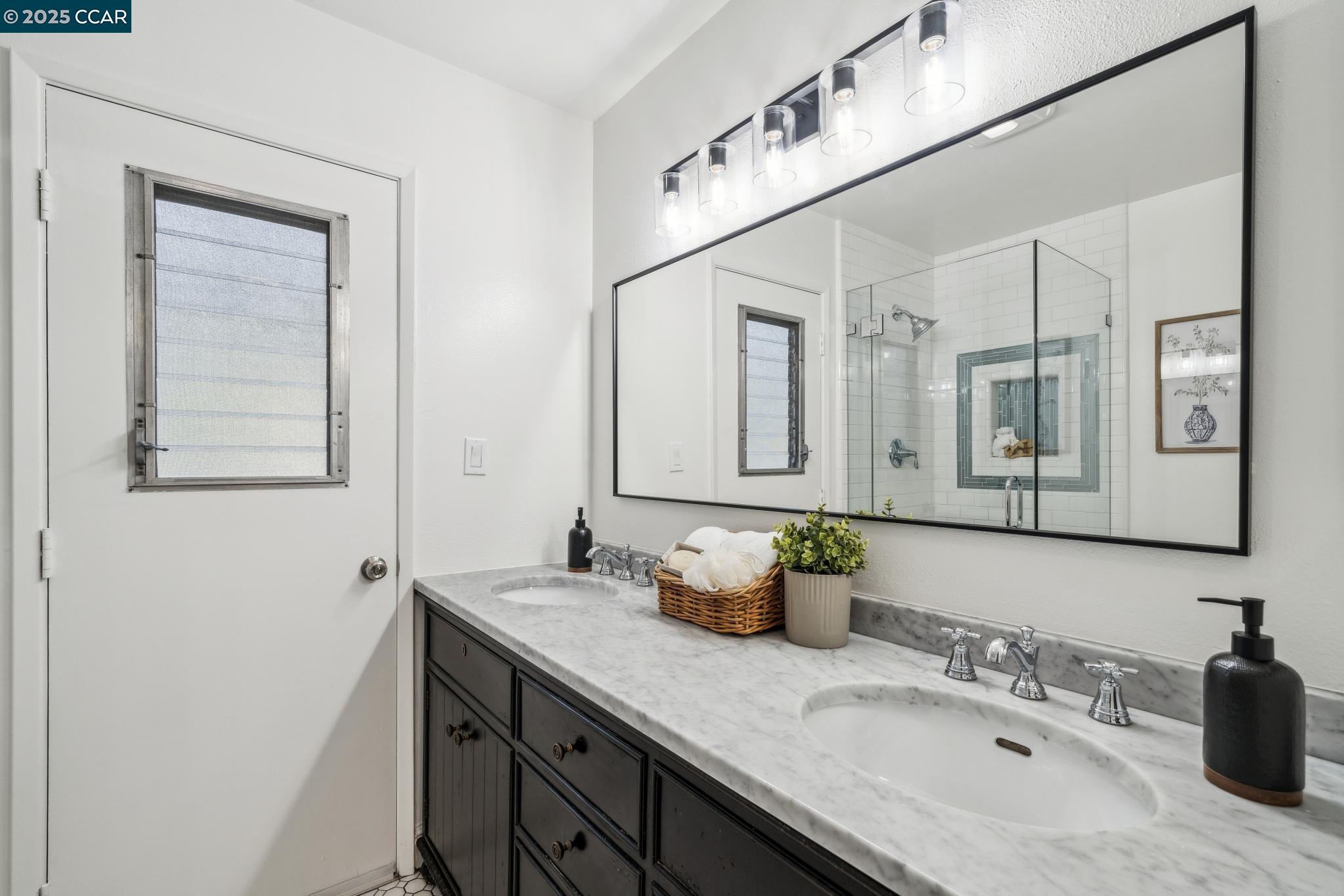 2533 Dapplegray Ln, Walnut Creek, California 94596, 3 Bedrooms Bedrooms, 7 Rooms Rooms,2 BathroomsBathrooms,Residential,For Sale,2533 Dapplegray Ln,41098711