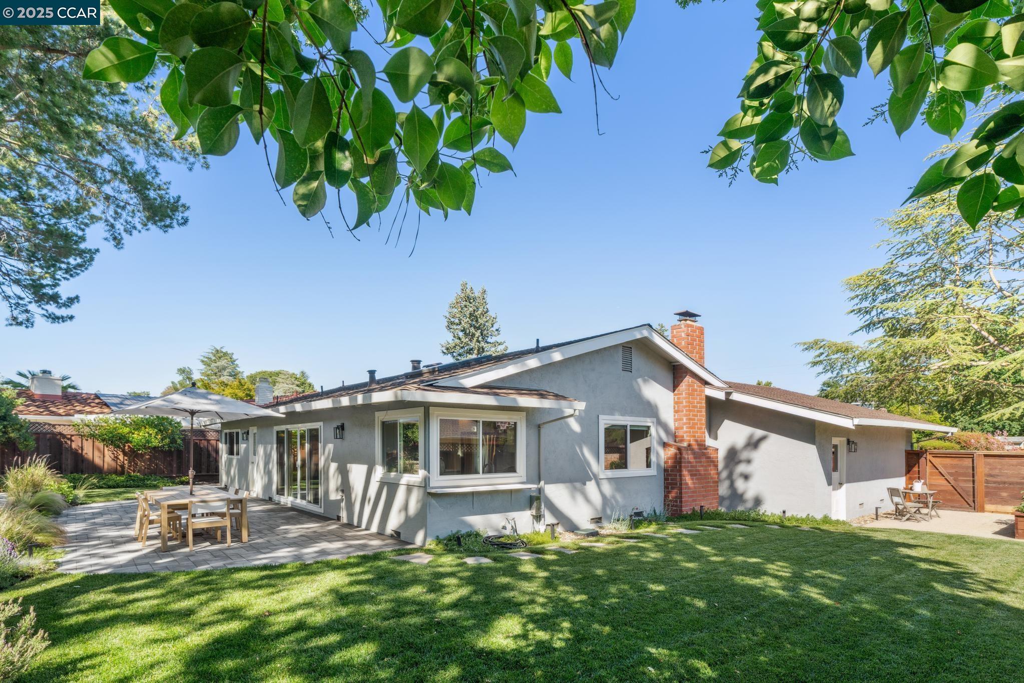 2533 Dapplegray Ln, Walnut Creek, California 94596, 3 Bedrooms Bedrooms, 7 Rooms Rooms,2 BathroomsBathrooms,Residential,For Sale,2533 Dapplegray Ln,41098711