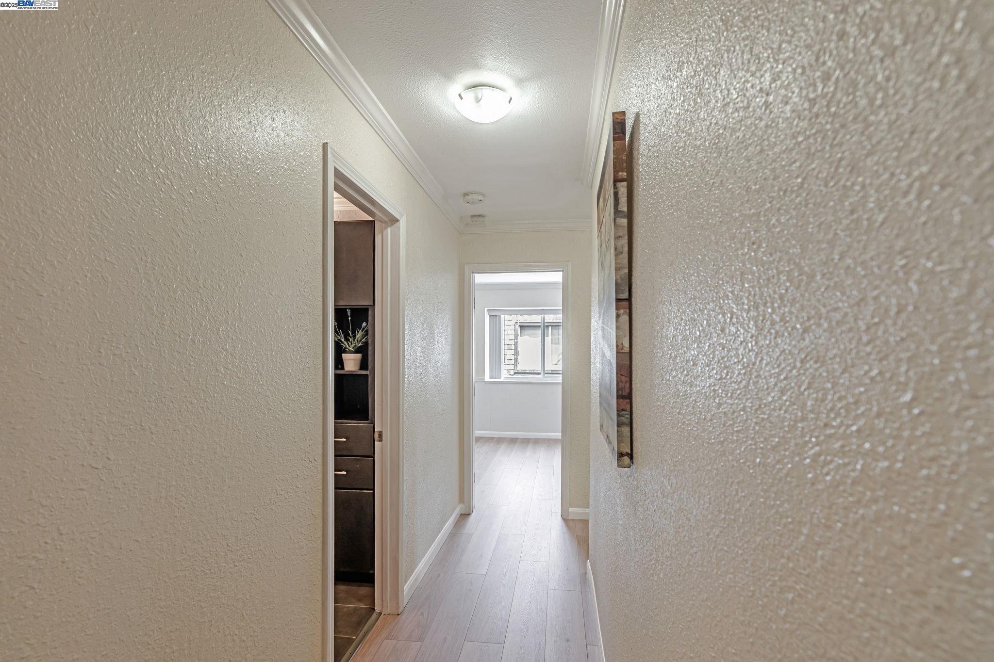 Detail Gallery Image 13 of 42 For 14015 Doolittle Drive, San Leandro,  CA 94577 - 2 Beds | 2 Baths