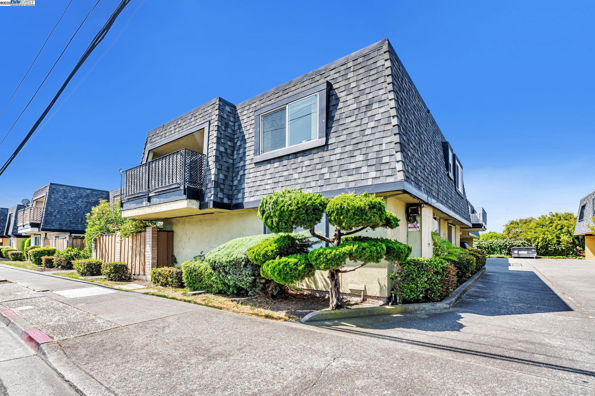 Detail Gallery Image 31 of 42 For 14015 Doolittle Drive, San Leandro,  CA 94577 - 2 Beds | 2 Baths