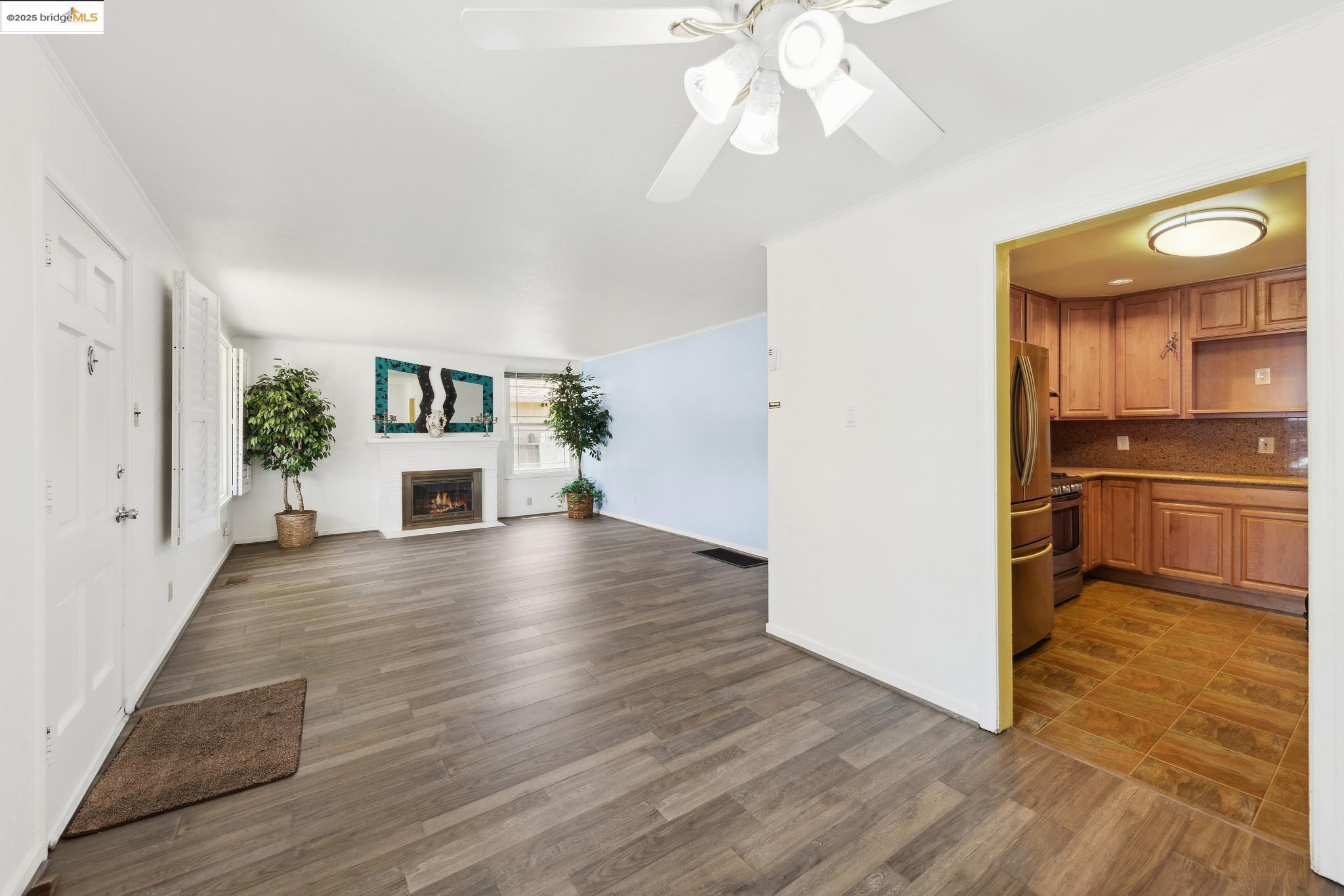 Detail Gallery Image 21 of 51 For 527 Capistrano Dr, Oakland,  CA 94603 - 3 Beds | 1 Baths