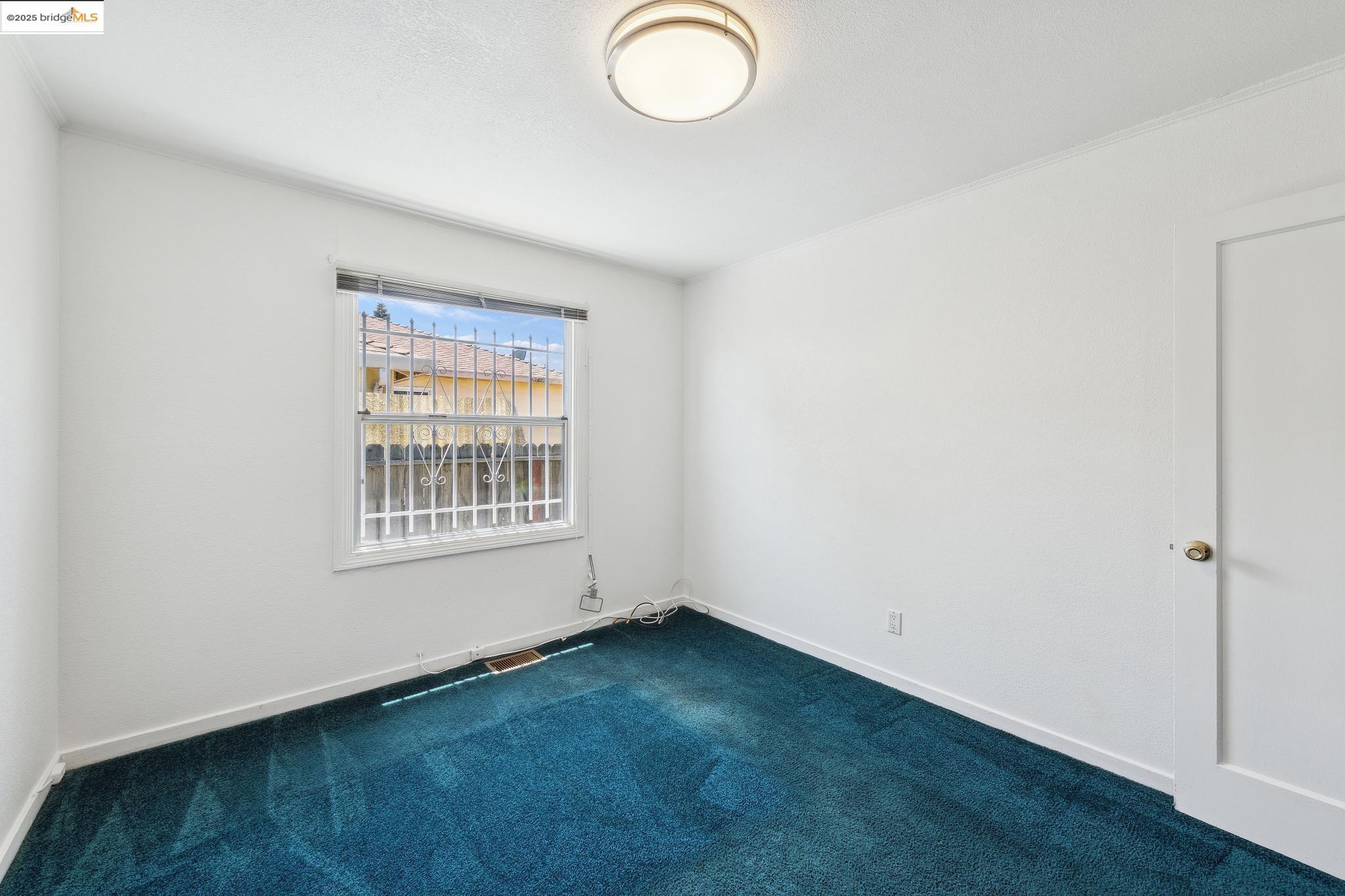 Detail Gallery Image 40 of 51 For 527 Capistrano Dr, Oakland,  CA 94603 - 3 Beds | 1 Baths