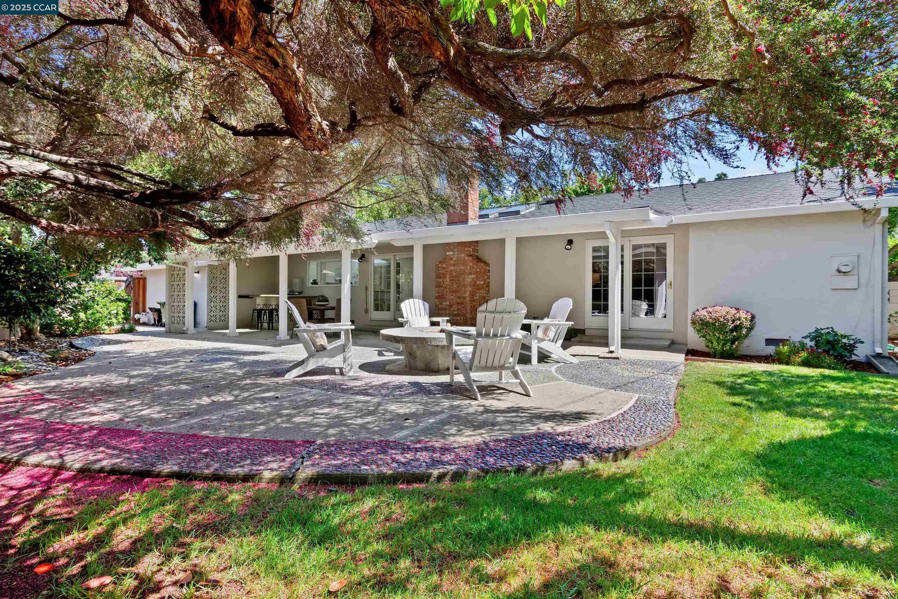 Detail Gallery Image 22 of 26 For 107 via Mantilla, Walnut Creek,  CA 94598 - 3 Beds | 2 Baths