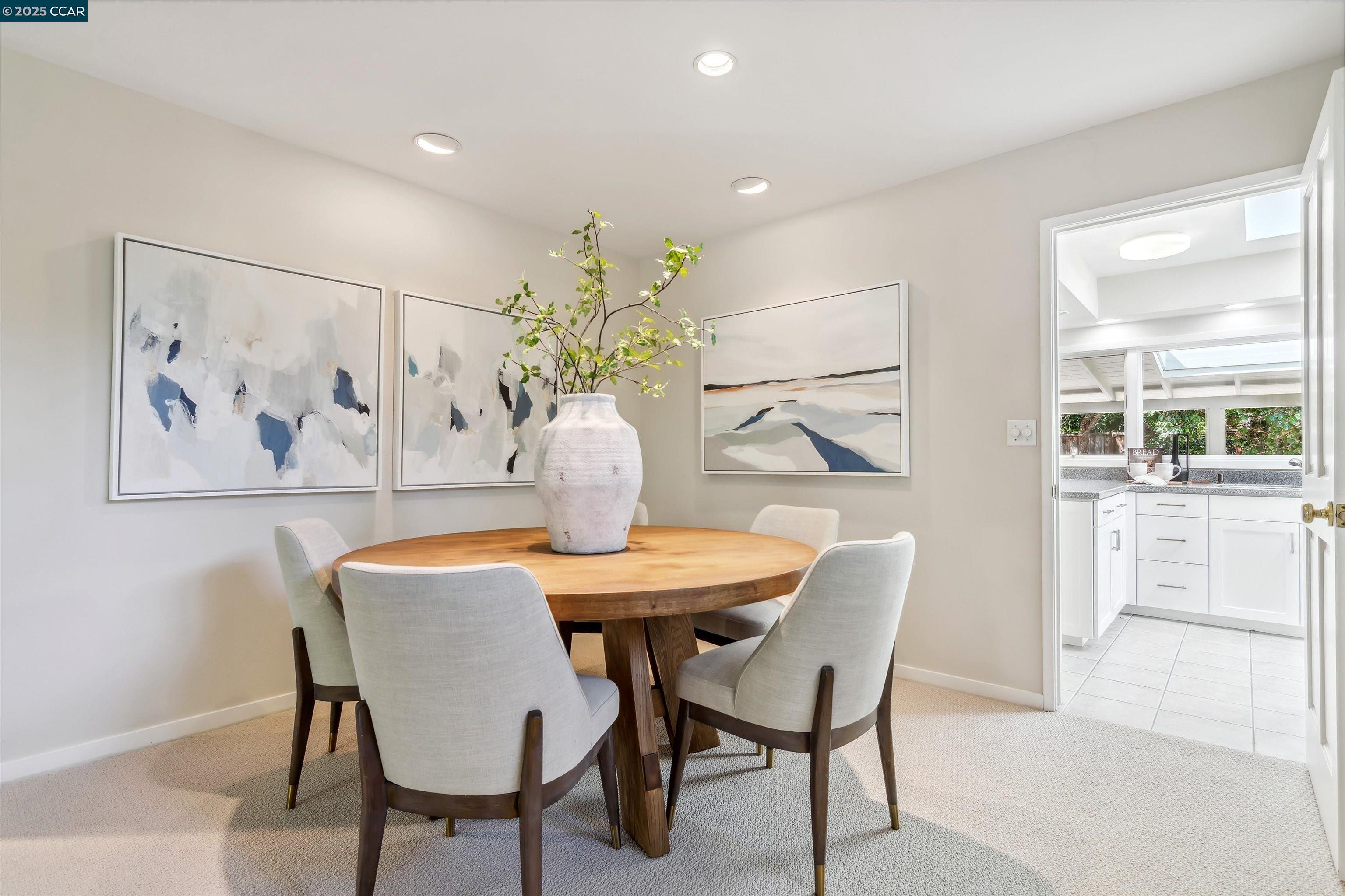 Detail Gallery Image 8 of 26 For 107 via Mantilla, Walnut Creek,  CA 94598 - 3 Beds | 2 Baths