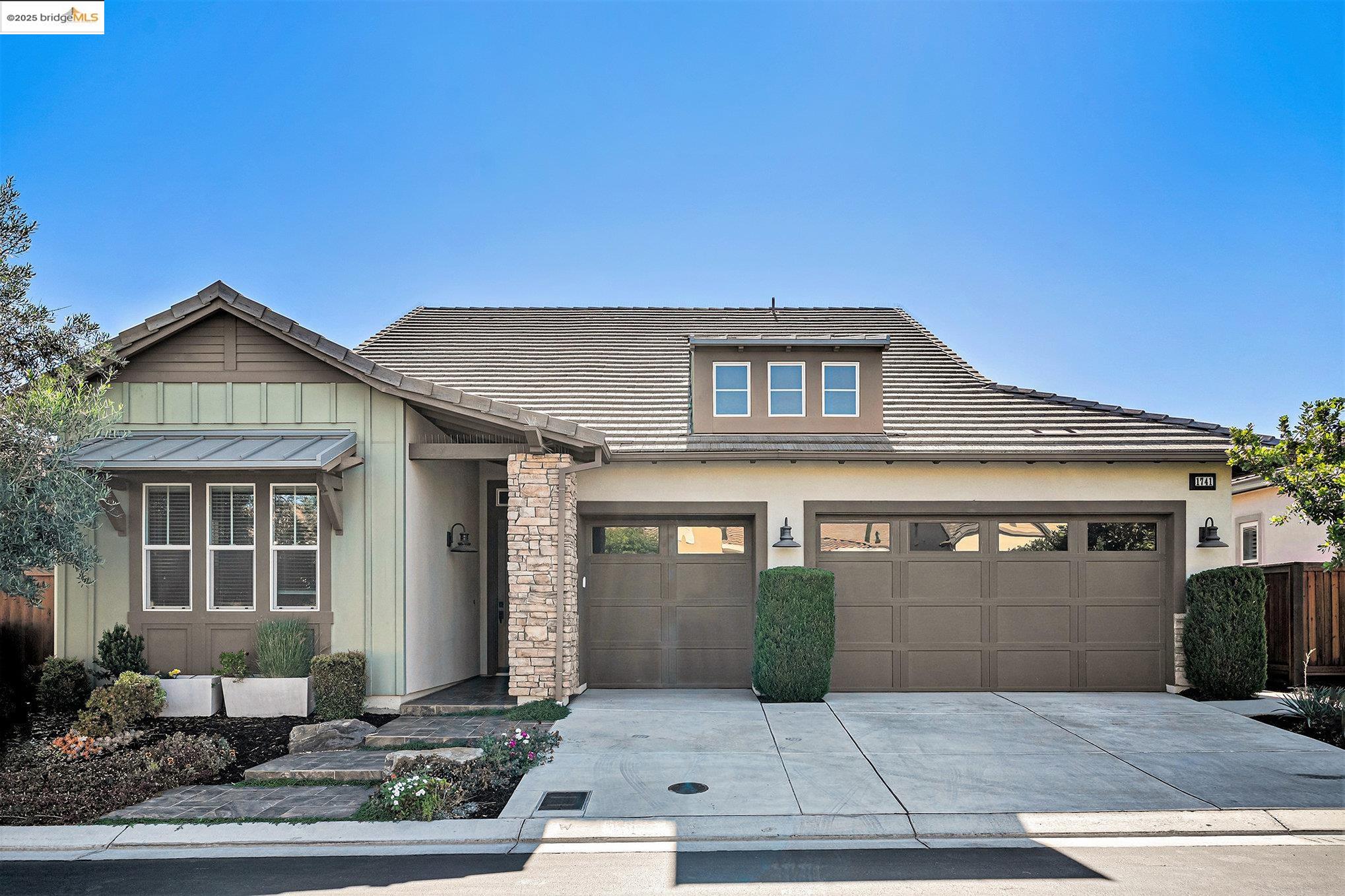 Detail Gallery Image 2 of 30 For 1741 Veneto Ln, Brentwood,  CA 94513 - 2 Beds | 2/1 Baths
