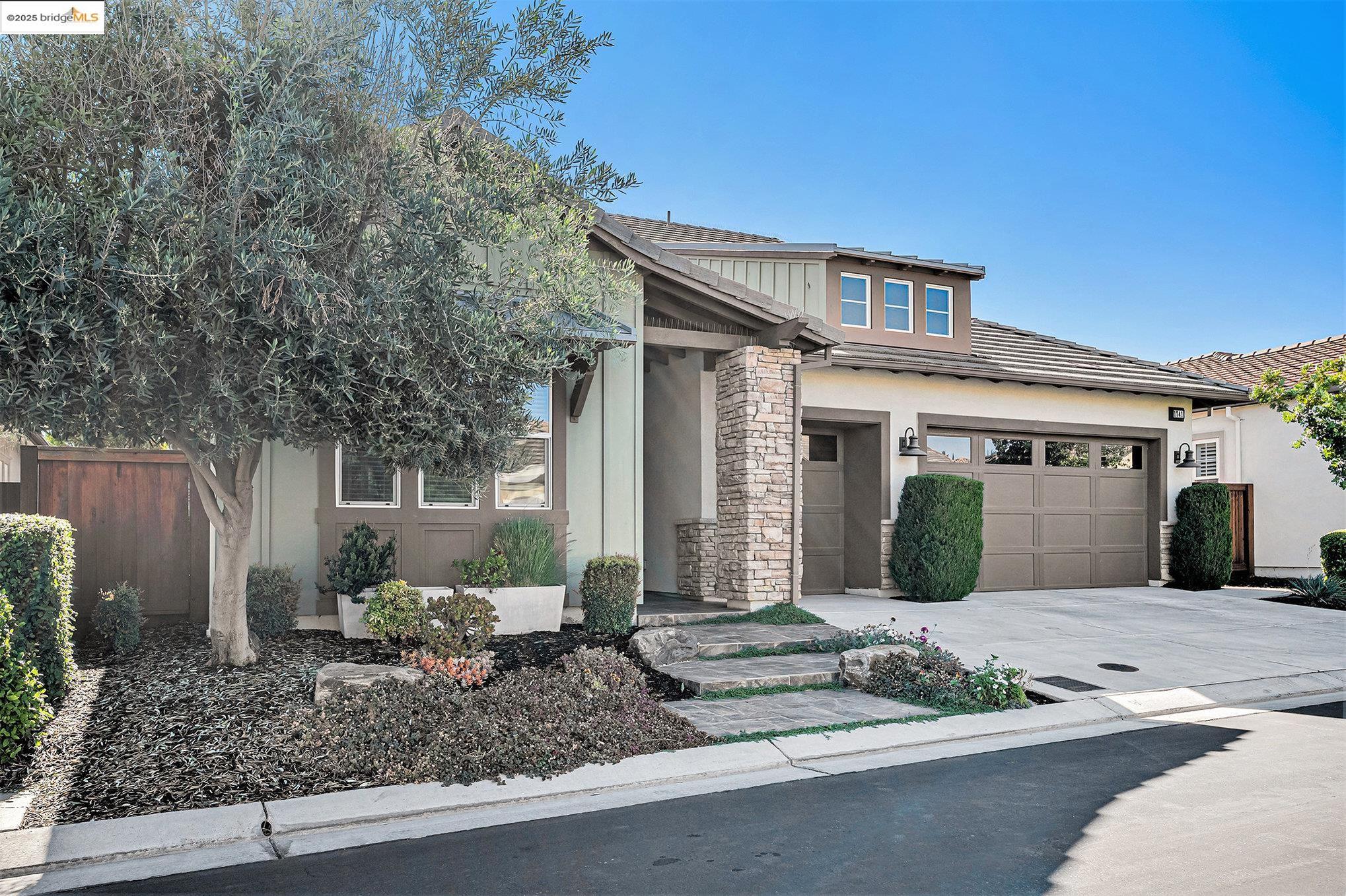 Detail Gallery Image 3 of 30 For 1741 Veneto Ln, Brentwood,  CA 94513 - 2 Beds | 2/1 Baths