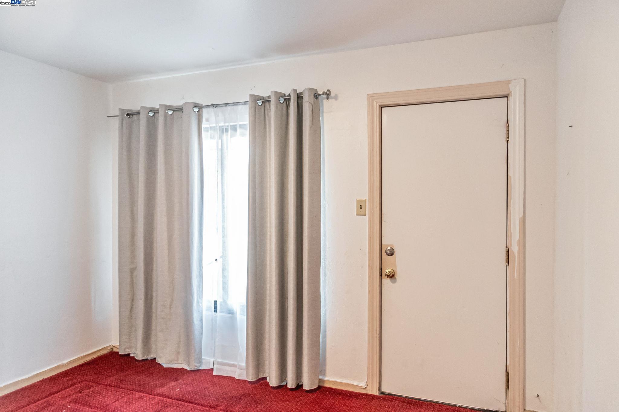 Detail Gallery Image 14 of 34 For 24443 Marie Dr, Hayward,  CA 94542 - 3 Beds | 2 Baths