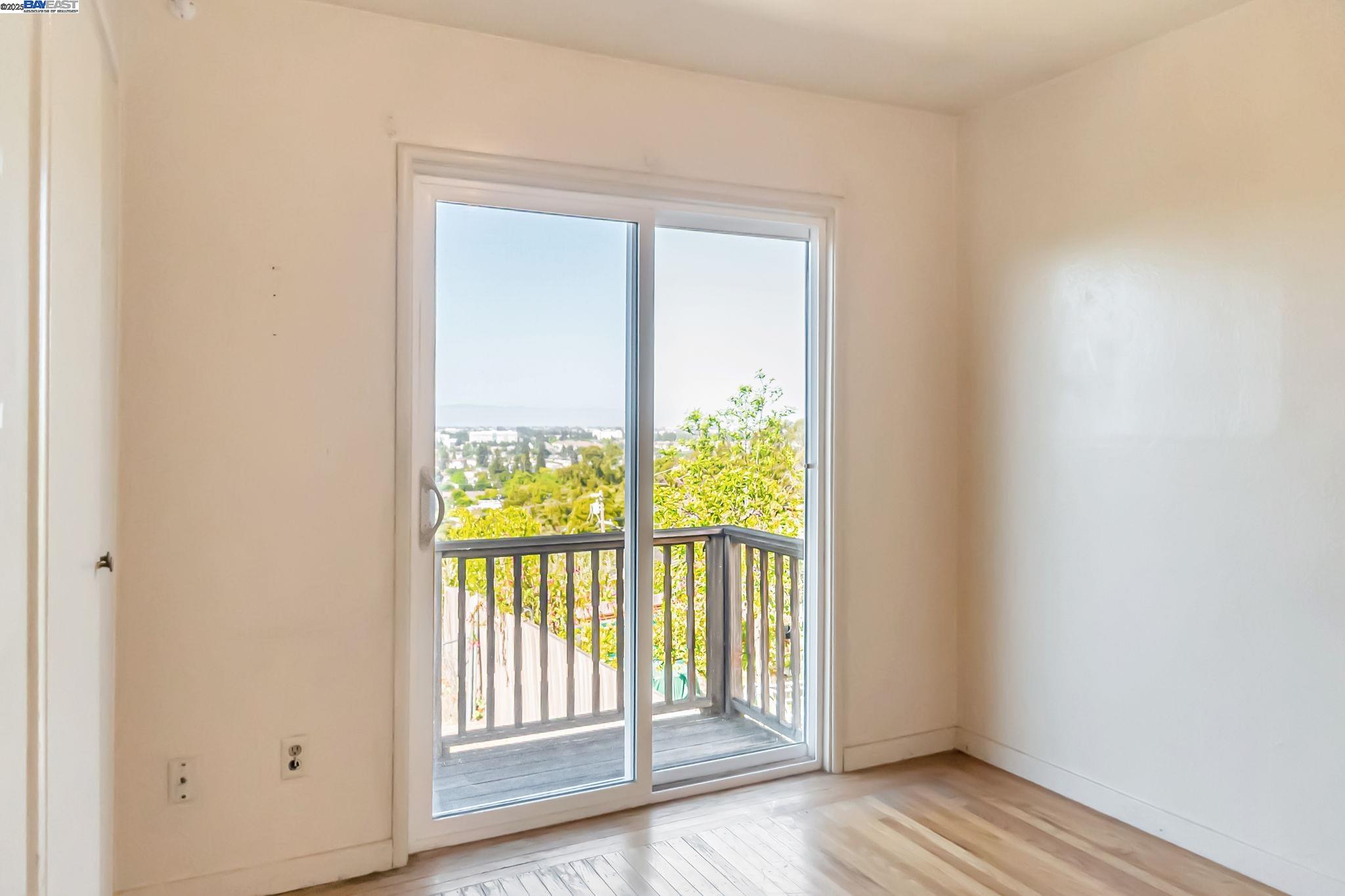 Detail Gallery Image 18 of 34 For 24443 Marie Dr, Hayward,  CA 94542 - 3 Beds | 2 Baths