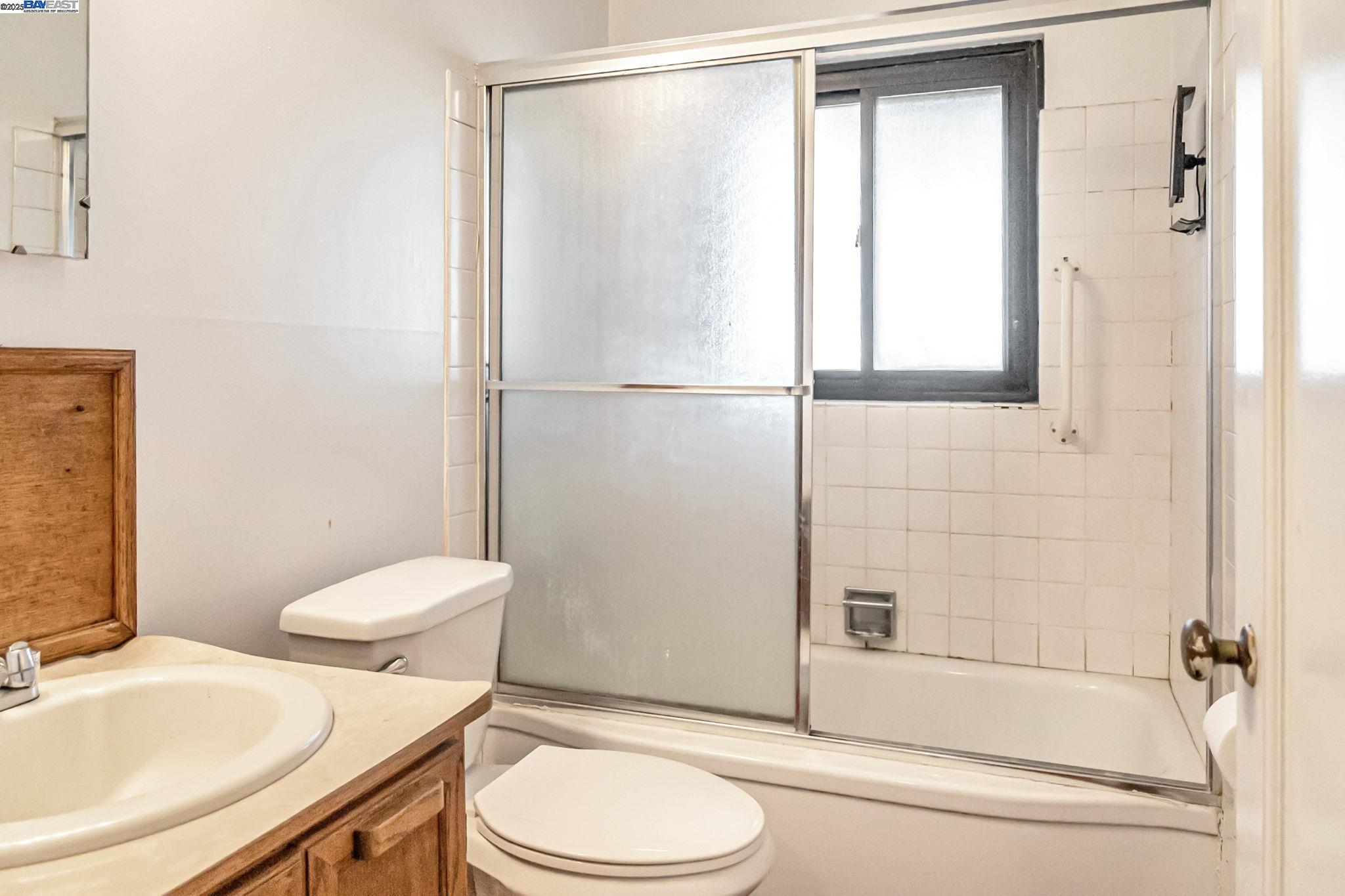 Detail Gallery Image 20 of 34 For 24443 Marie Dr, Hayward,  CA 94542 - 3 Beds | 2 Baths