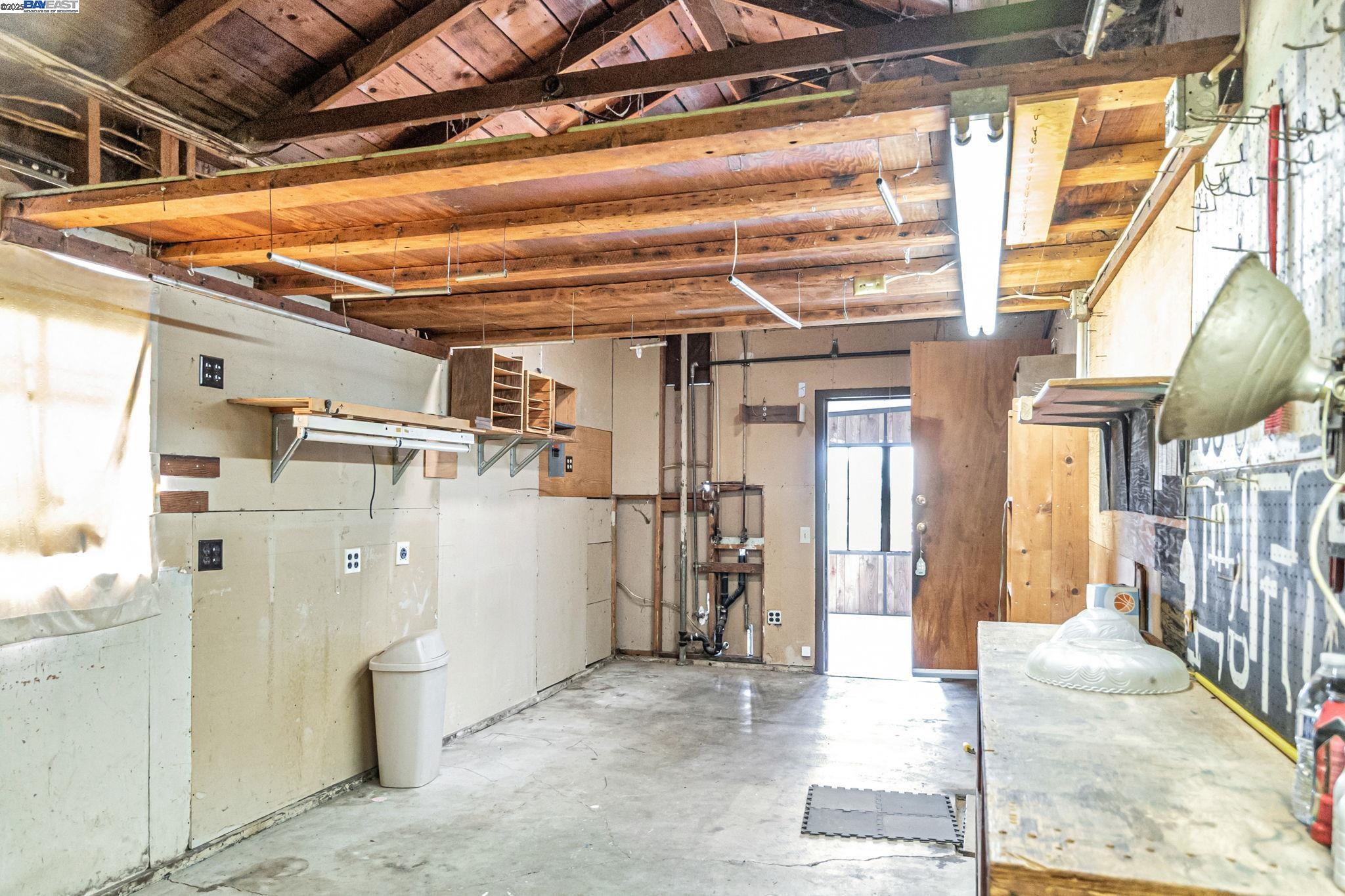 Detail Gallery Image 23 of 34 For 24443 Marie Dr, Hayward,  CA 94542 - 3 Beds | 2 Baths