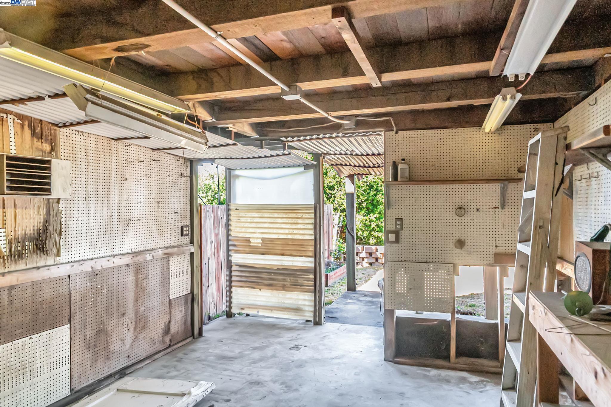 Detail Gallery Image 27 of 34 For 24443 Marie Dr, Hayward,  CA 94542 - 3 Beds | 2 Baths