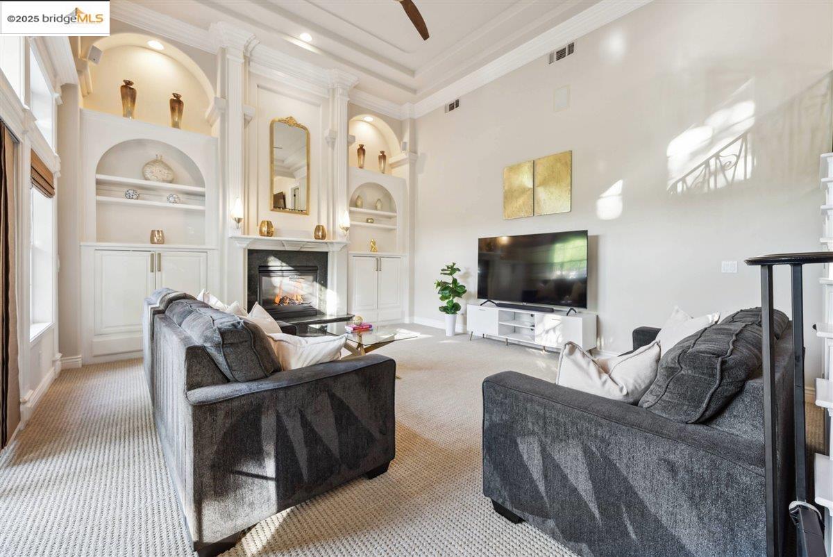 Detail Gallery Image 23 of 60 For 106 Black Powder Cir, Folsom,  CA 95630 - 5 Beds | 3 Baths