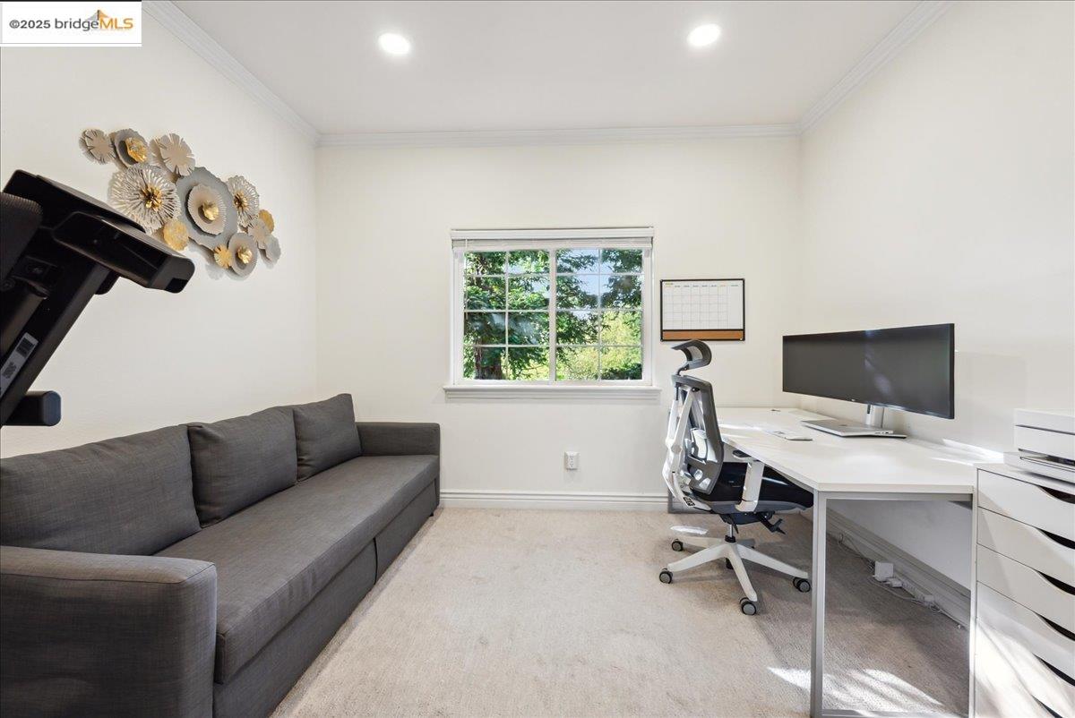 Detail Gallery Image 31 of 60 For 106 Black Powder Cir, Folsom,  CA 95630 - 5 Beds | 3 Baths