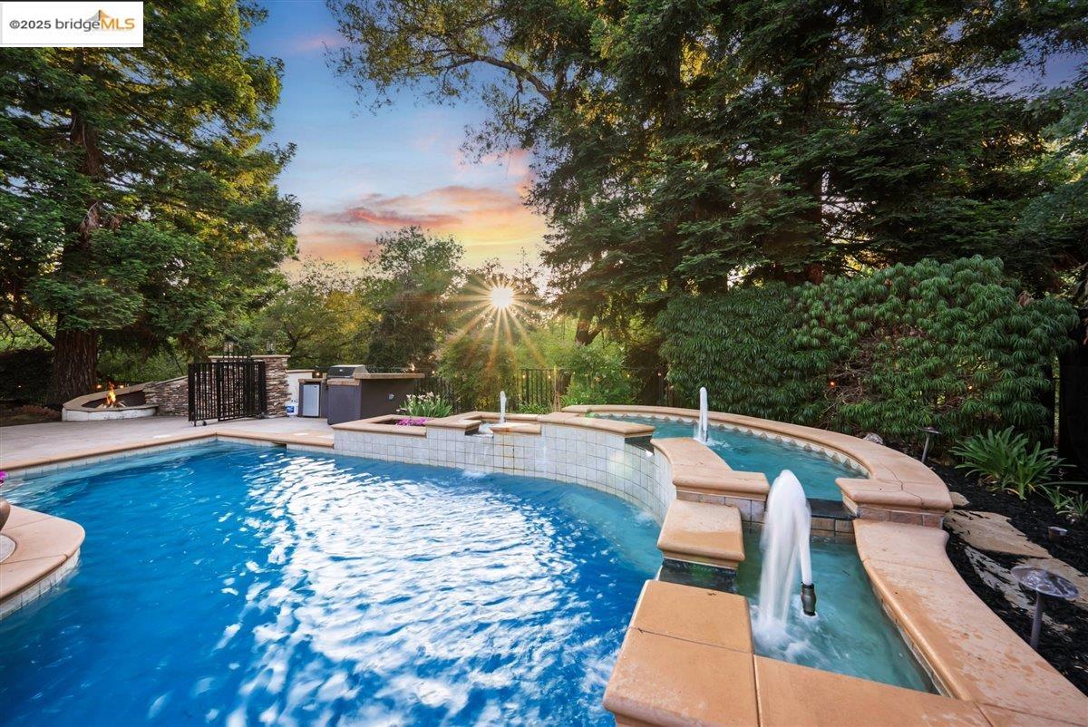 Detail Gallery Image 49 of 60 For 106 Black Powder Cir, Folsom,  CA 95630 - 5 Beds | 3 Baths