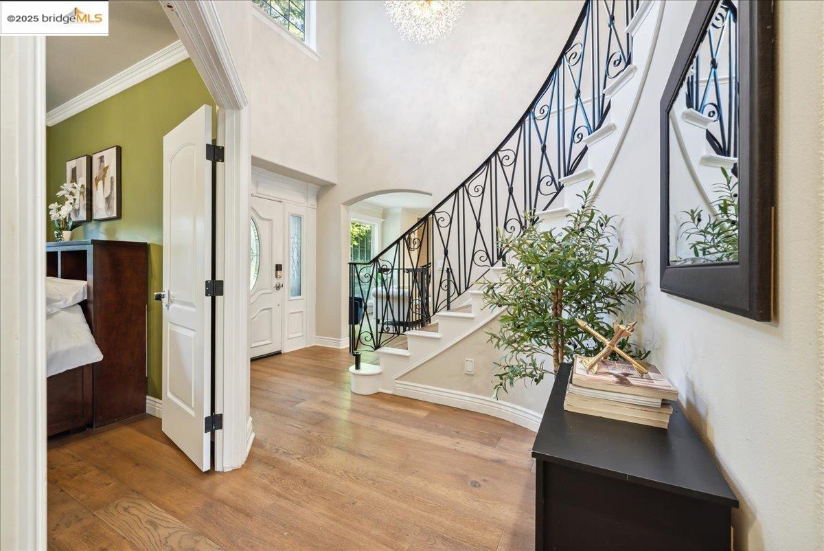 Detail Gallery Image 8 of 60 For 106 Black Powder Cir, Folsom,  CA 95630 - 5 Beds | 3 Baths