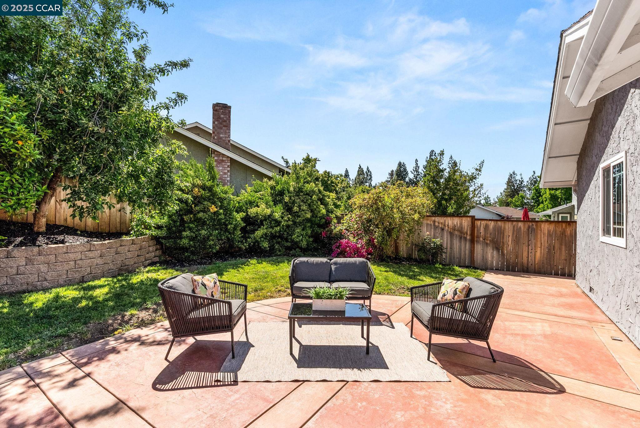 Detail Gallery Image 40 of 48 For 1925 Burnside Ct, Concord,  CA 94521 - 3 Beds | 2/1 Baths