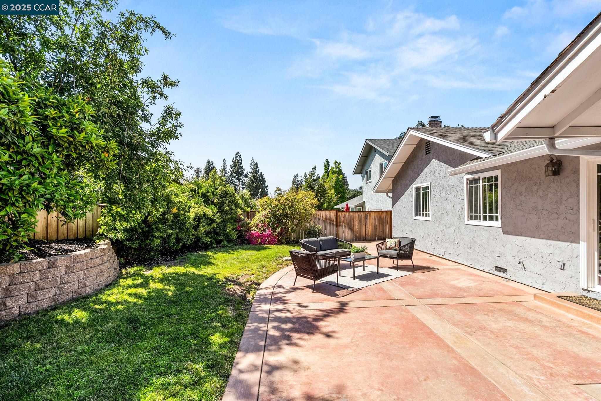 Detail Gallery Image 42 of 48 For 1925 Burnside Ct, Concord,  CA 94521 - 3 Beds | 2/1 Baths